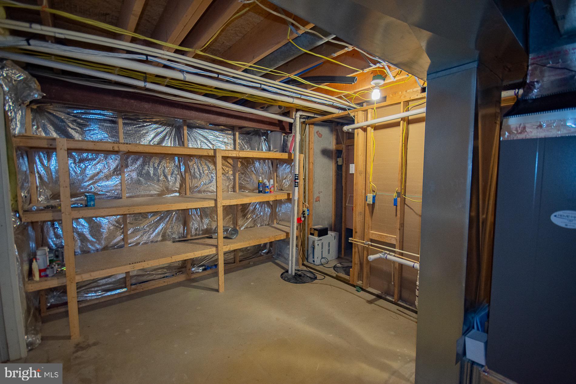 GREYSTONE ON THE OPEQUON - Residential