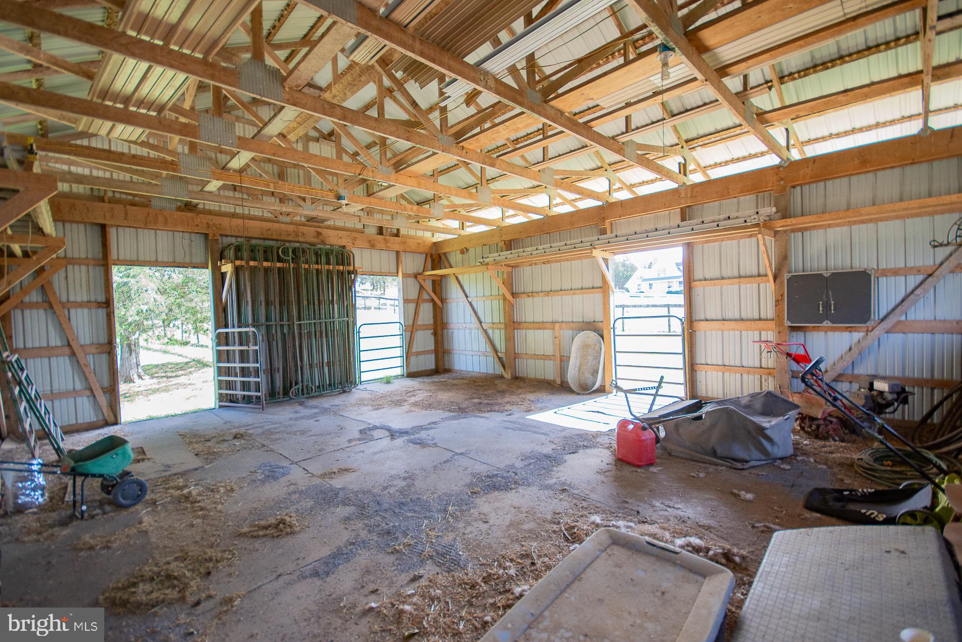 GREYSTONE ON THE OPEQUON - Residential