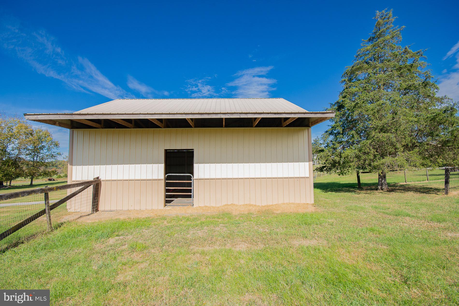 GREYSTONE ON THE OPEQUON - Residential