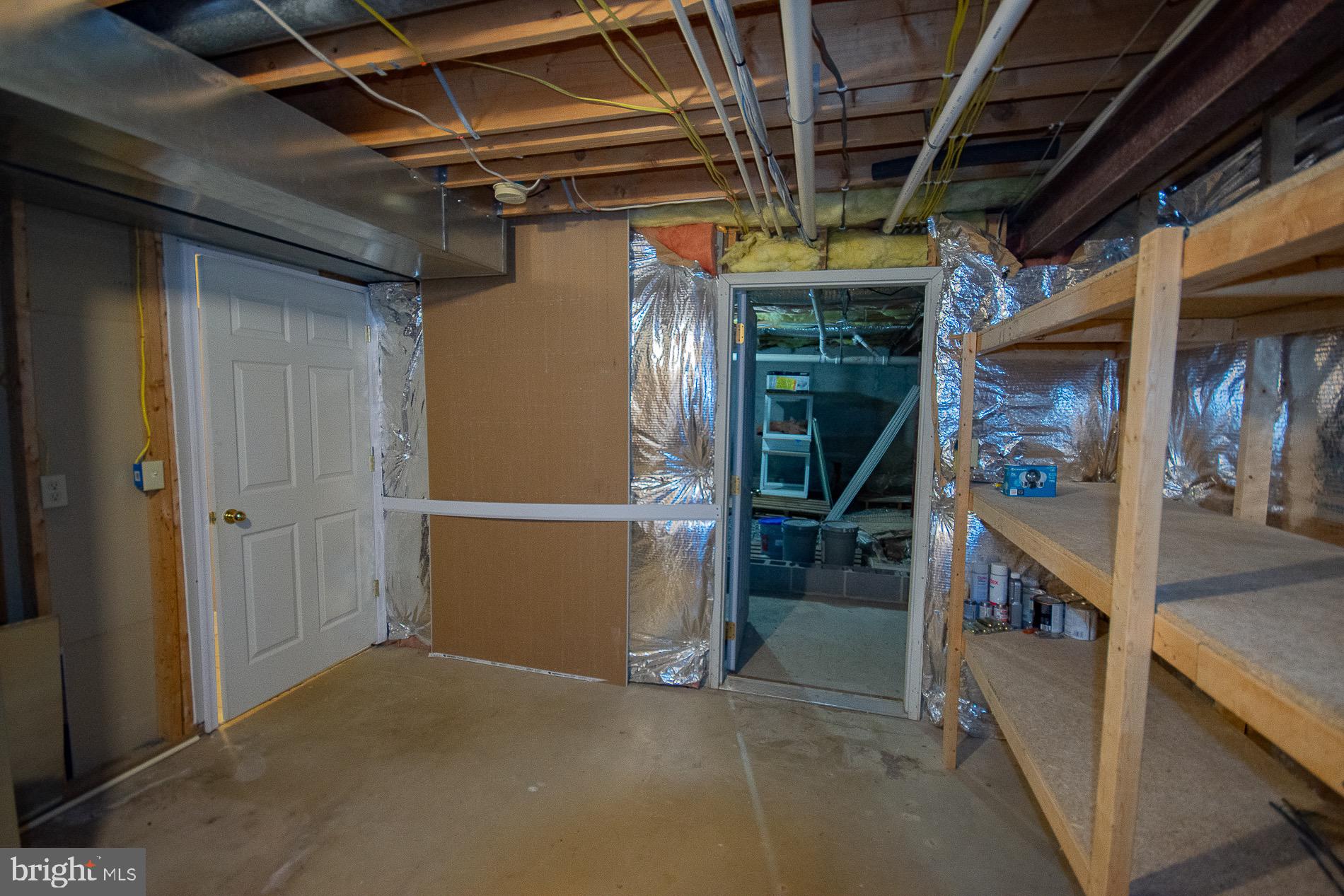 GREYSTONE ON THE OPEQUON - Residential