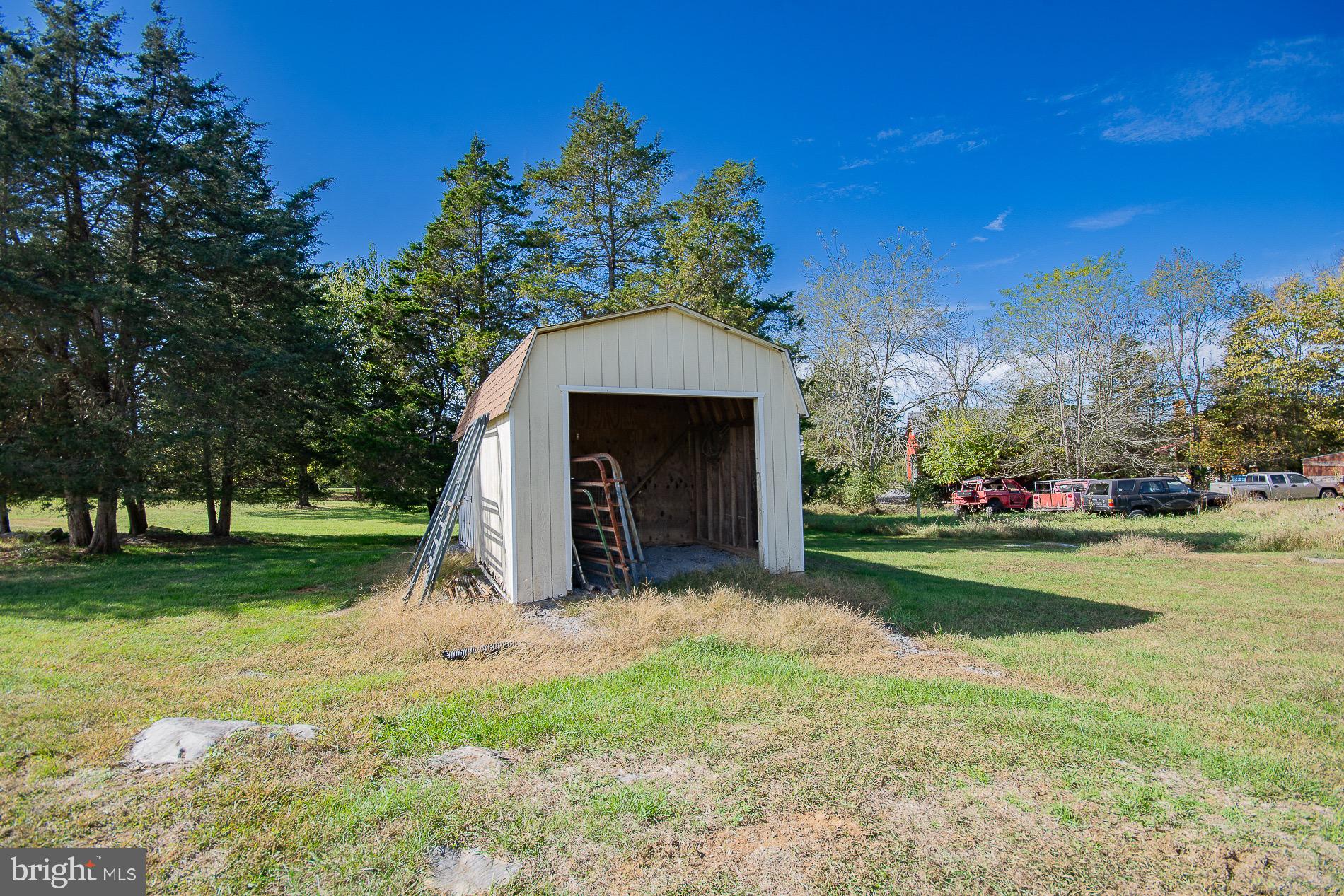 GREYSTONE ON THE OPEQUON - Residential