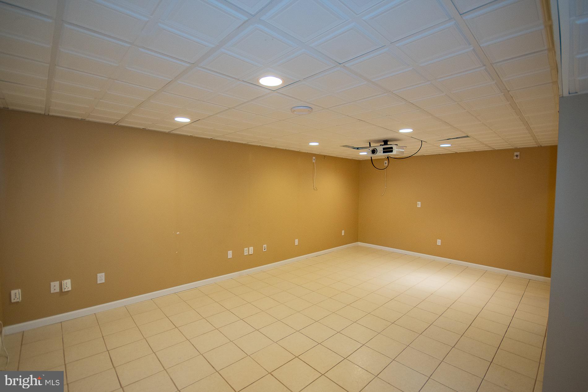 GREYSTONE ON THE OPEQUON - Residential