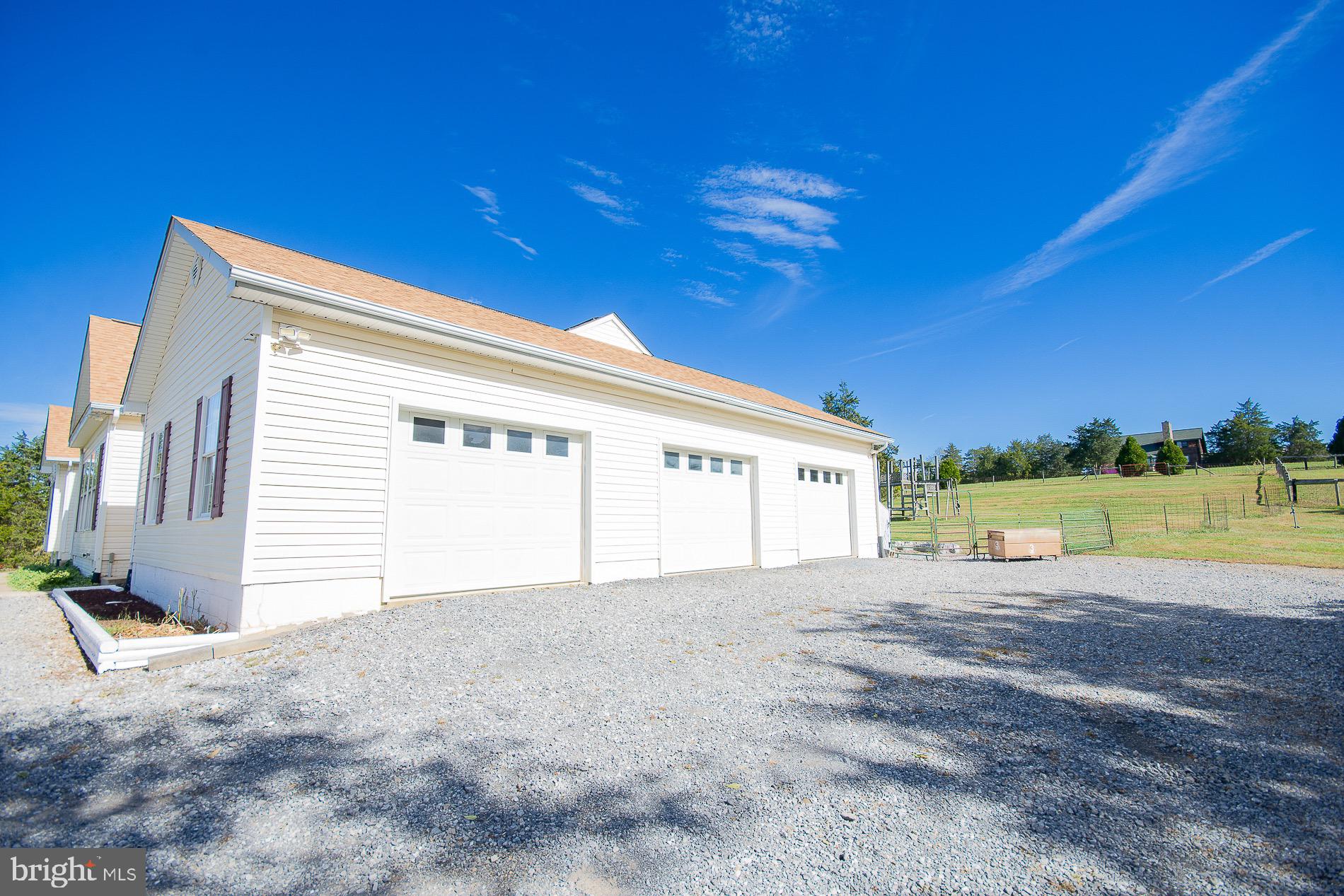 GREYSTONE ON THE OPEQUON - Residential