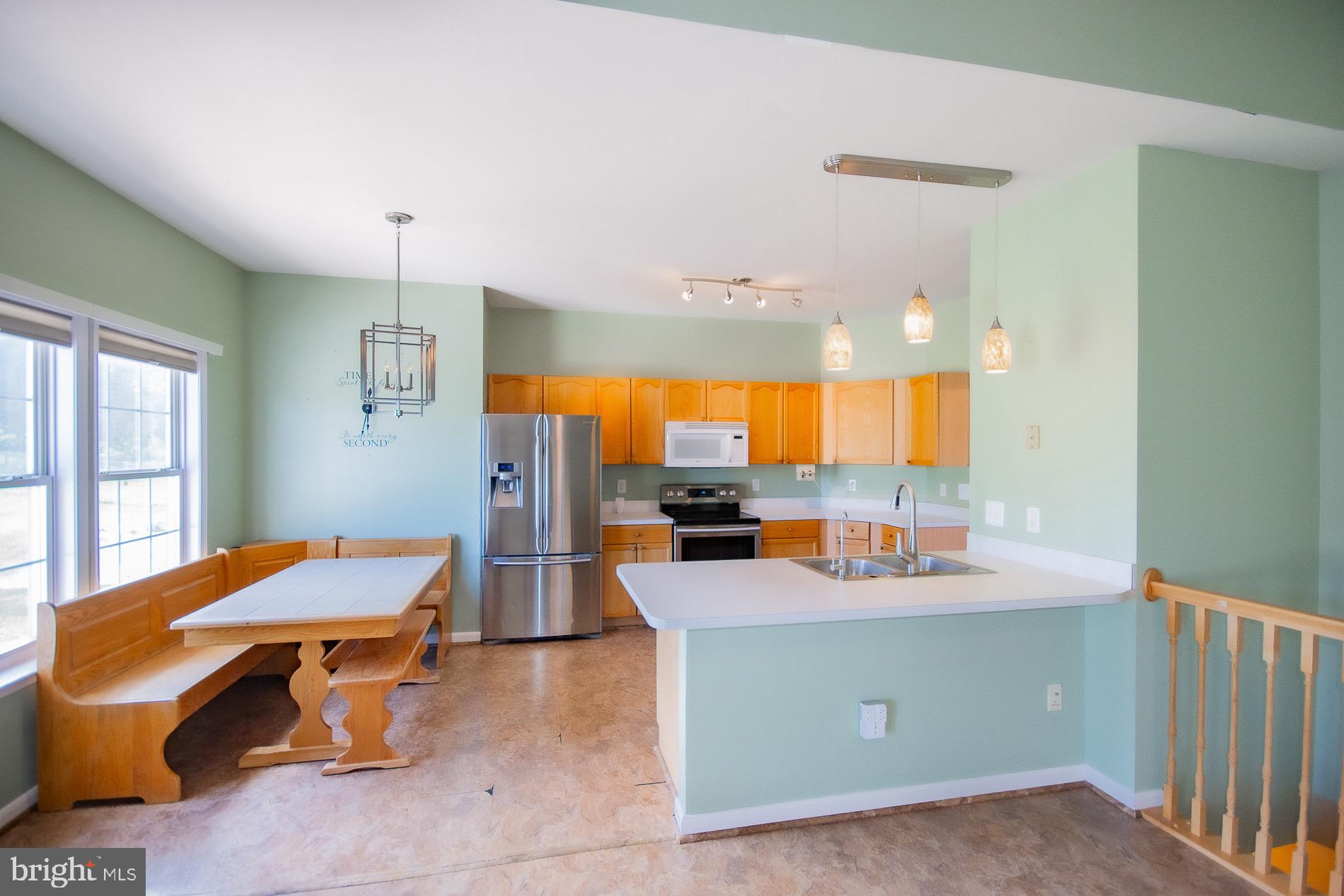 GREYSTONE ON THE OPEQUON - Residential