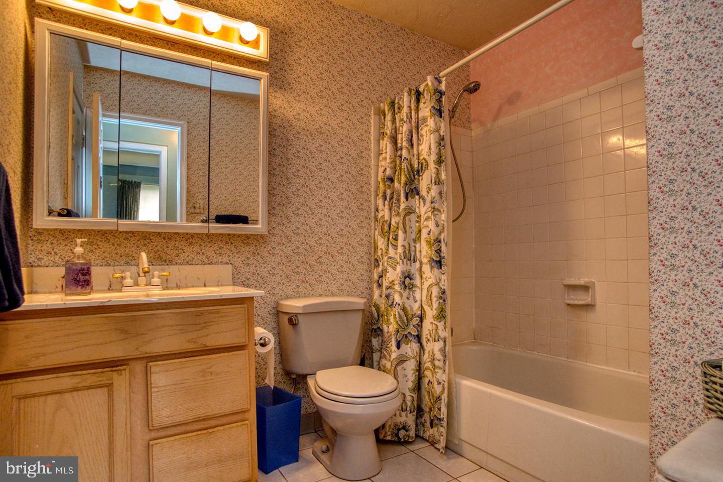 NORTHVIEW AT LAKE VILLAGE - Residential