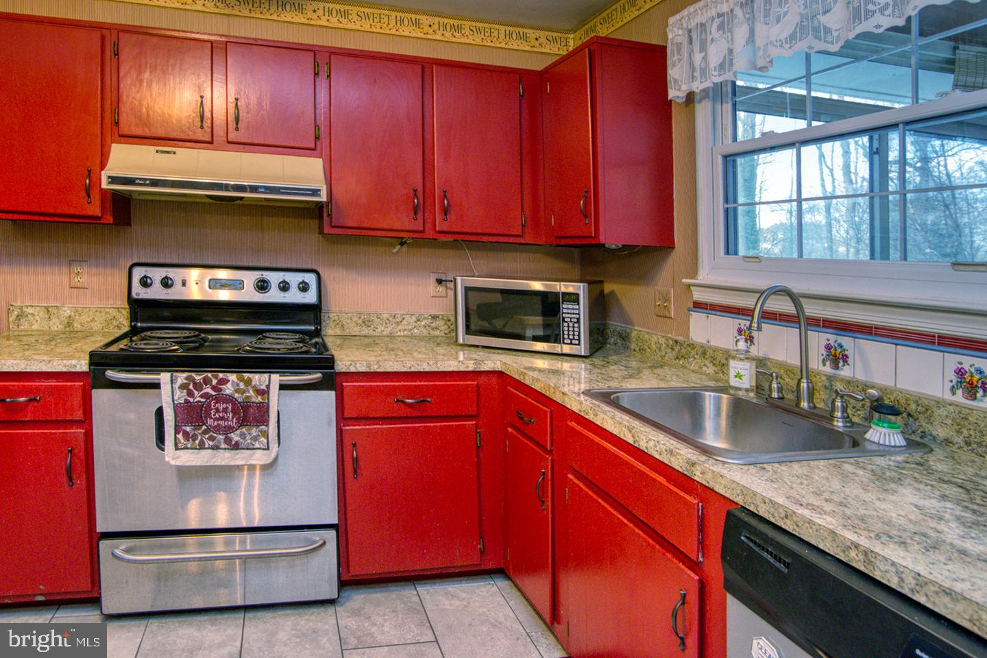 NORTHVIEW AT LAKE VILLAGE - Residential