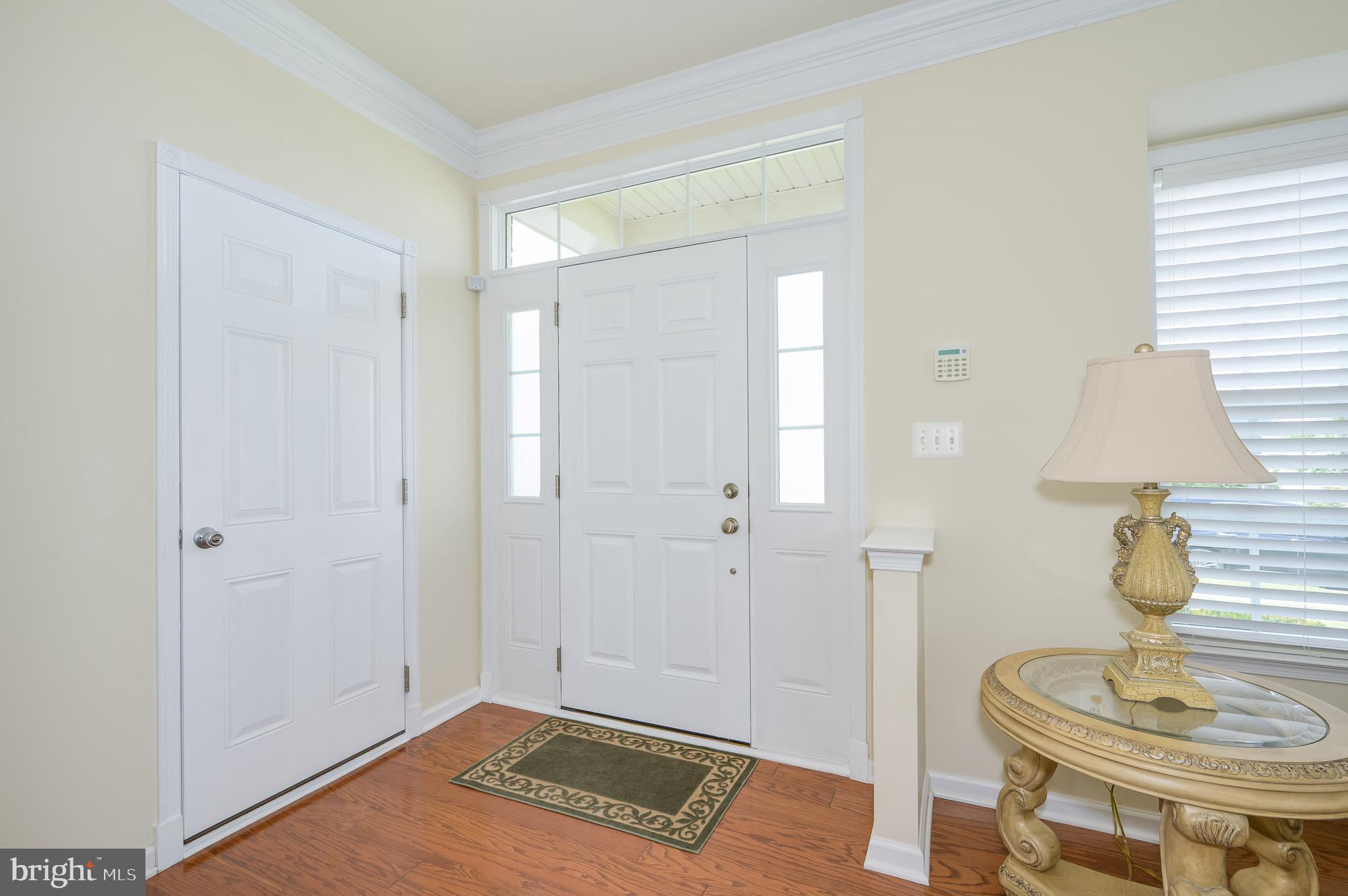 201 STRATHMORE WAY E