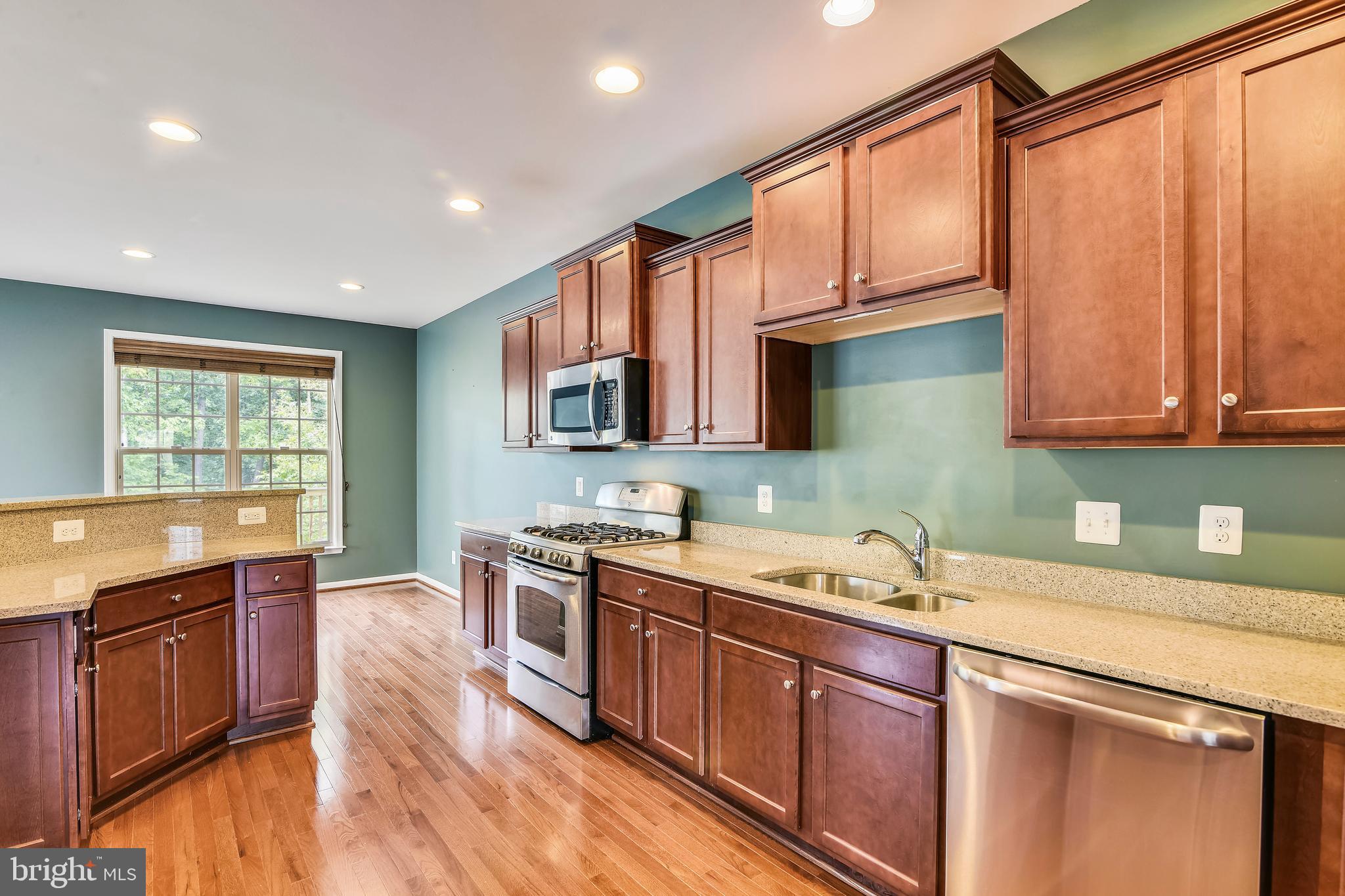 ALEXANDERS CHASE - Residential