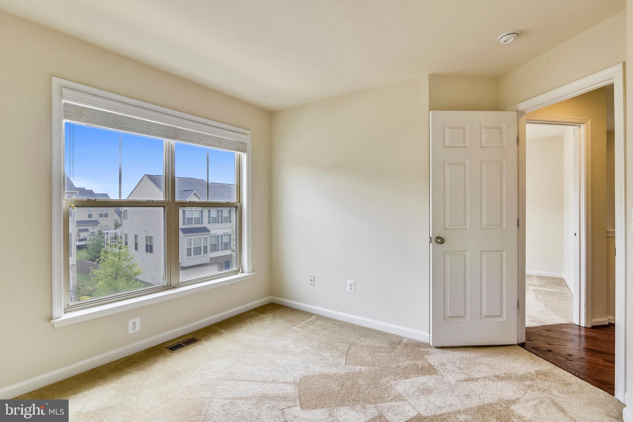 ALEXANDERS CHASE - Residential