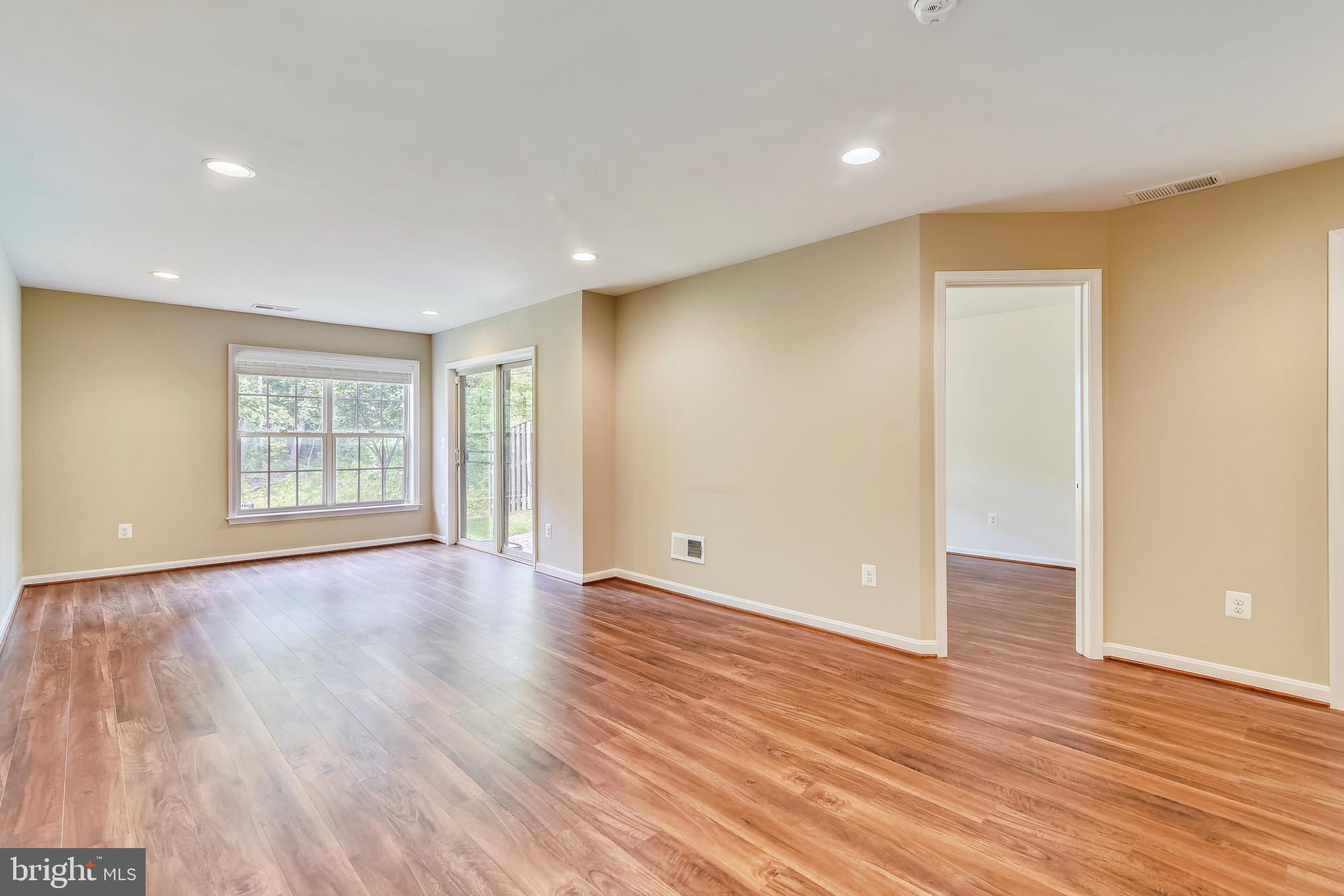 ALEXANDERS CHASE - Residential