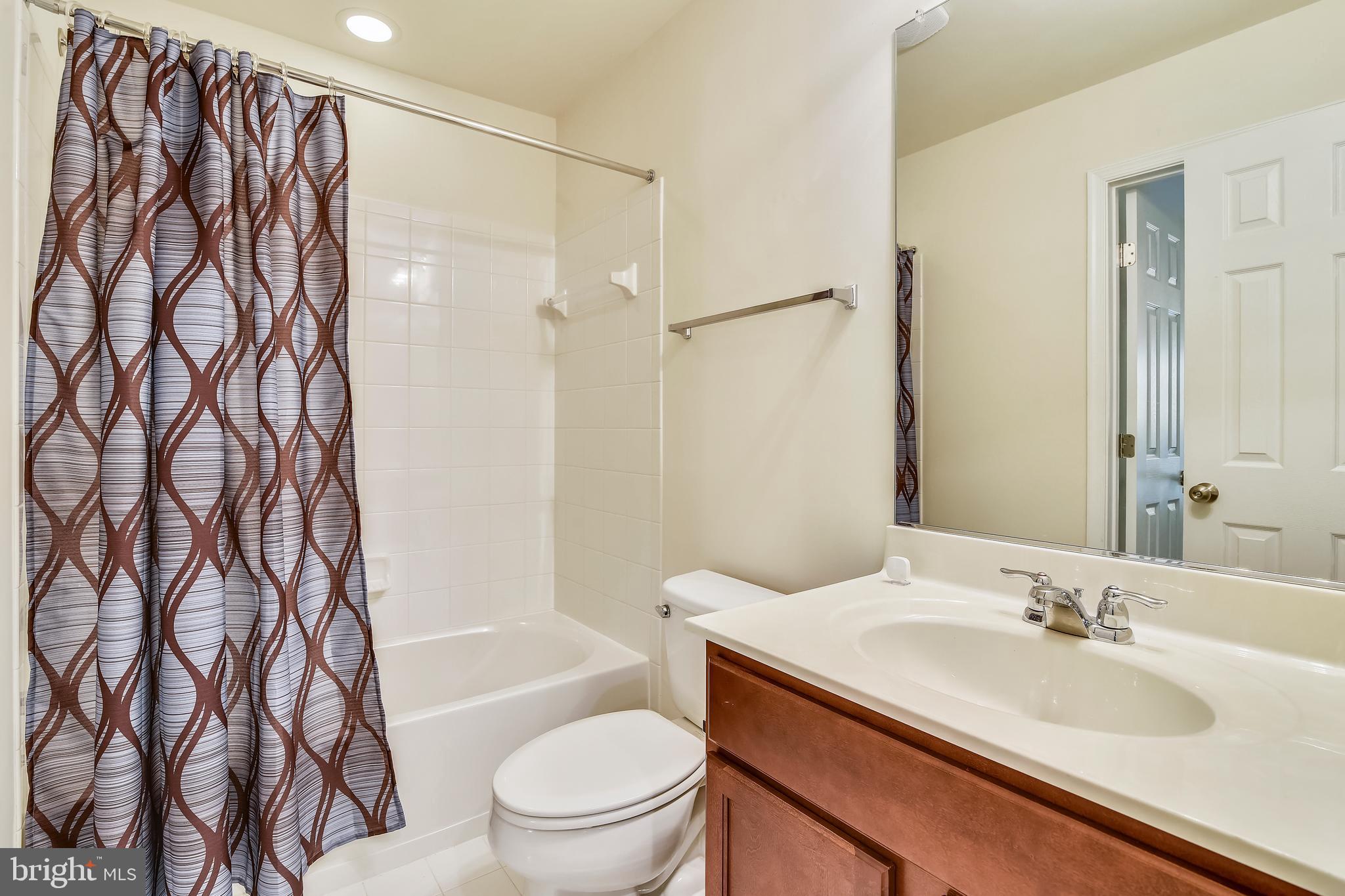 ALEXANDERS CHASE - Residential