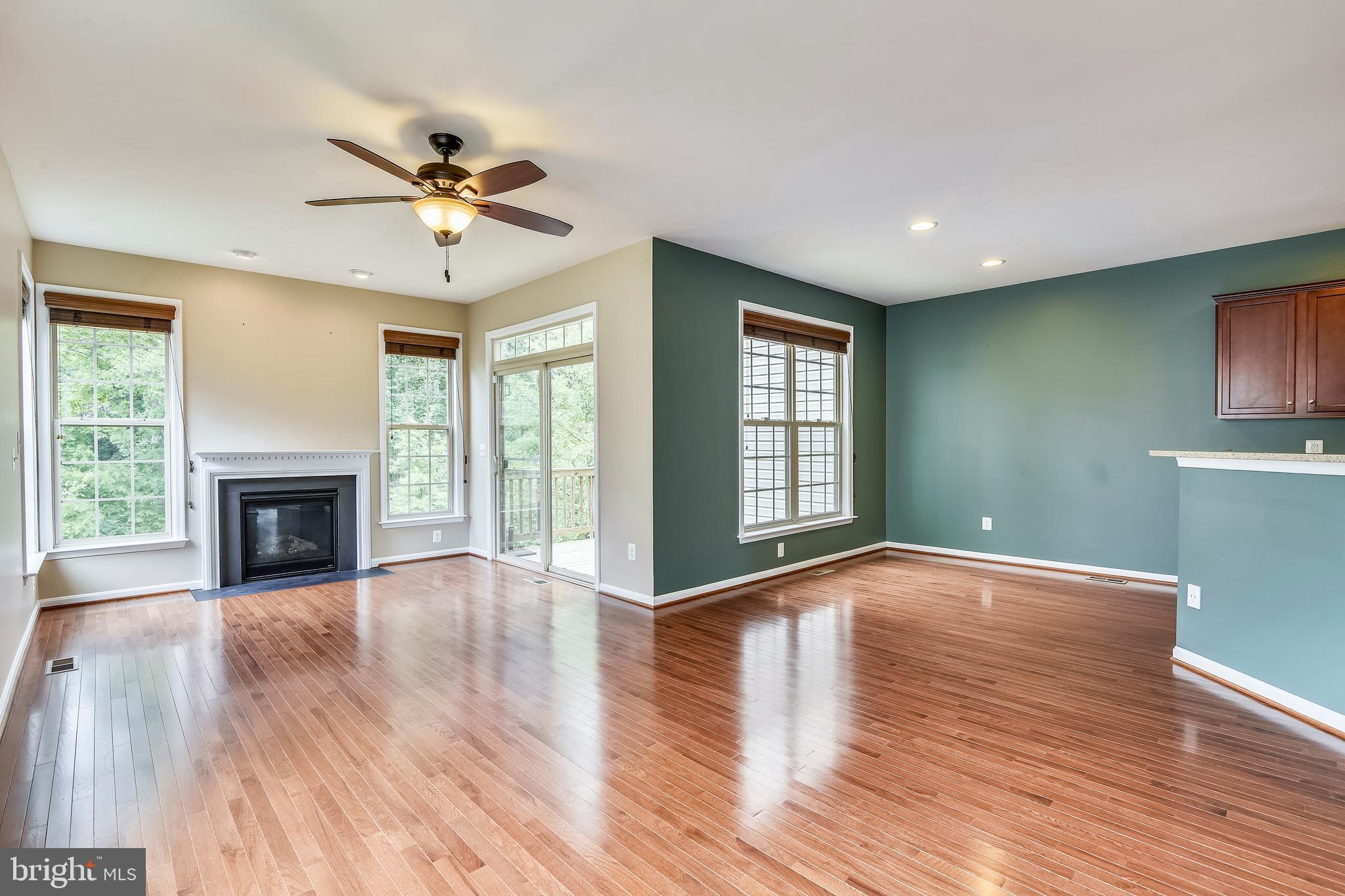 ALEXANDERS CHASE - Residential