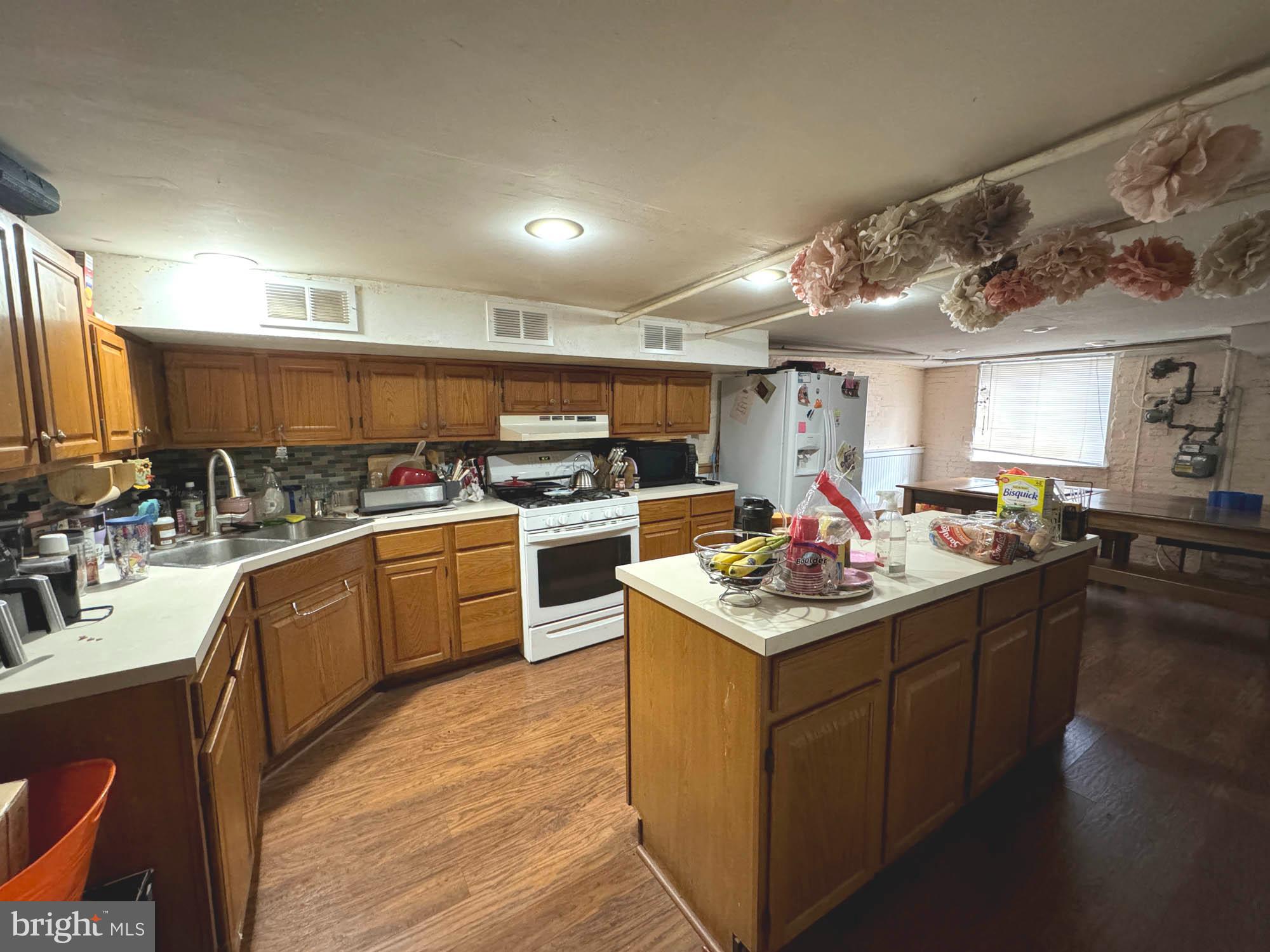 MCELDERRY PARK - Residential