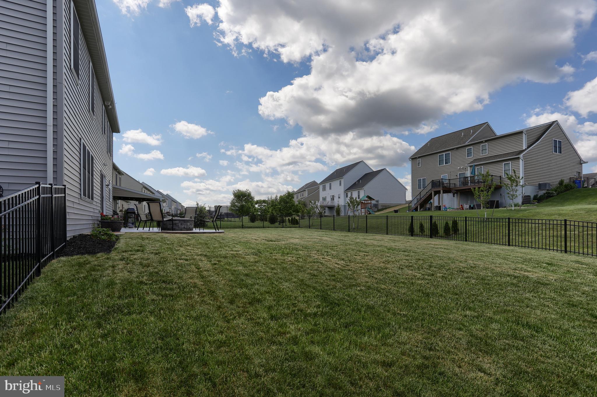 SOUTHERN MEADOWS - Residential