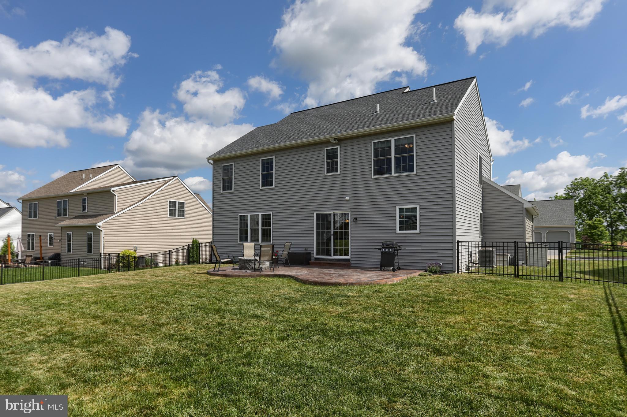 SOUTHERN MEADOWS - Residential