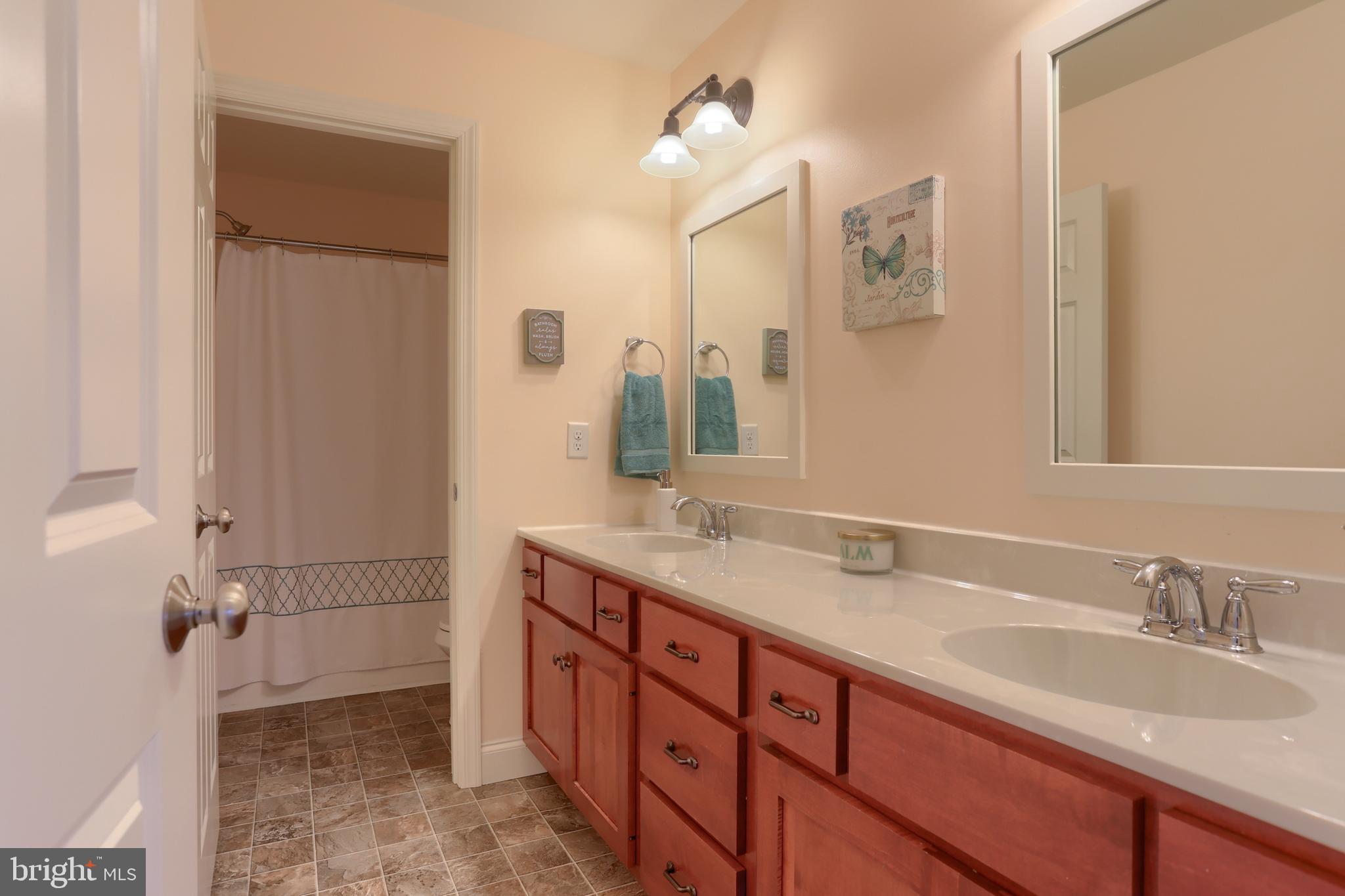 SOUTHERN MEADOWS - Residential