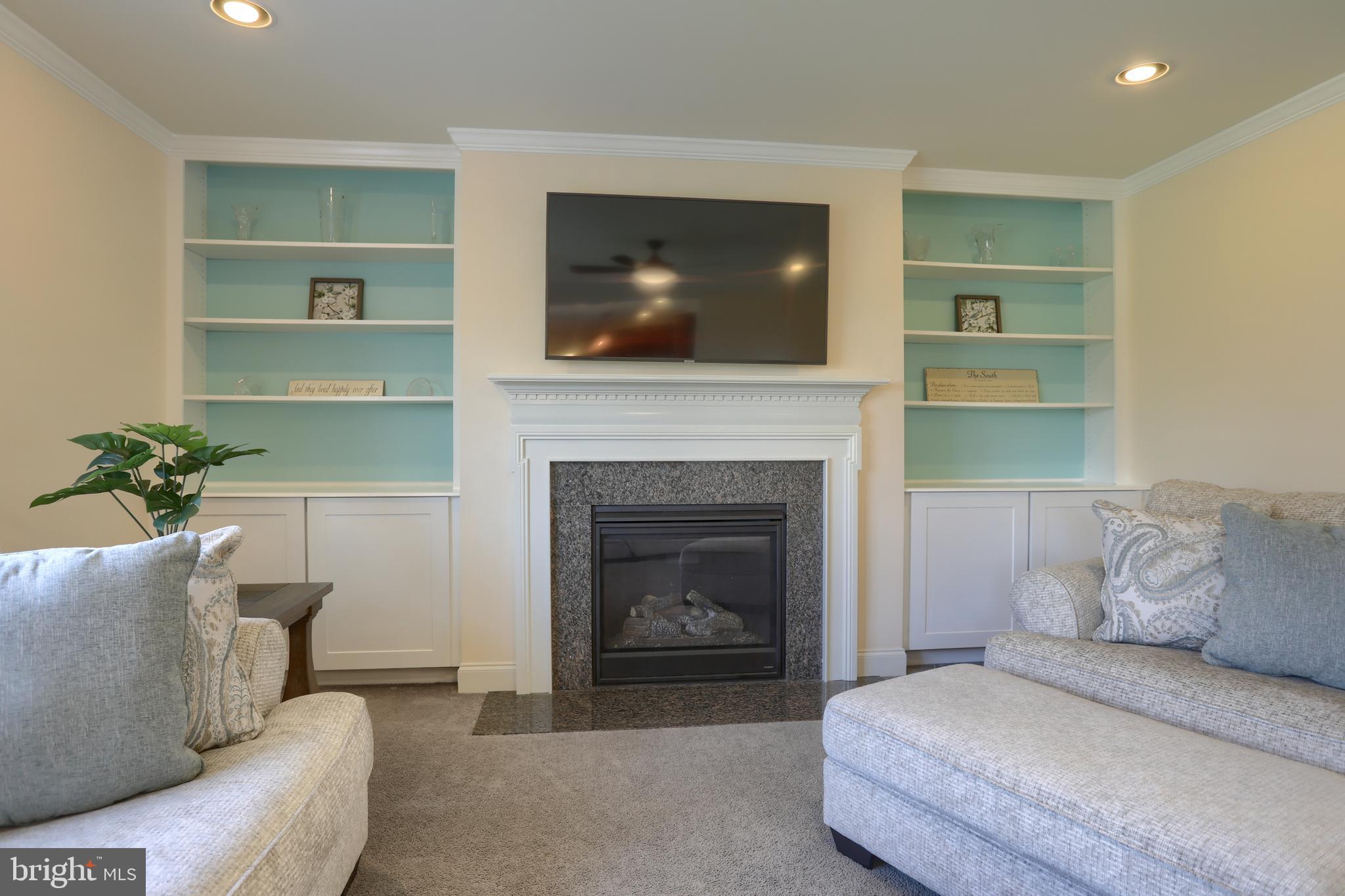 SOUTHERN MEADOWS - Residential