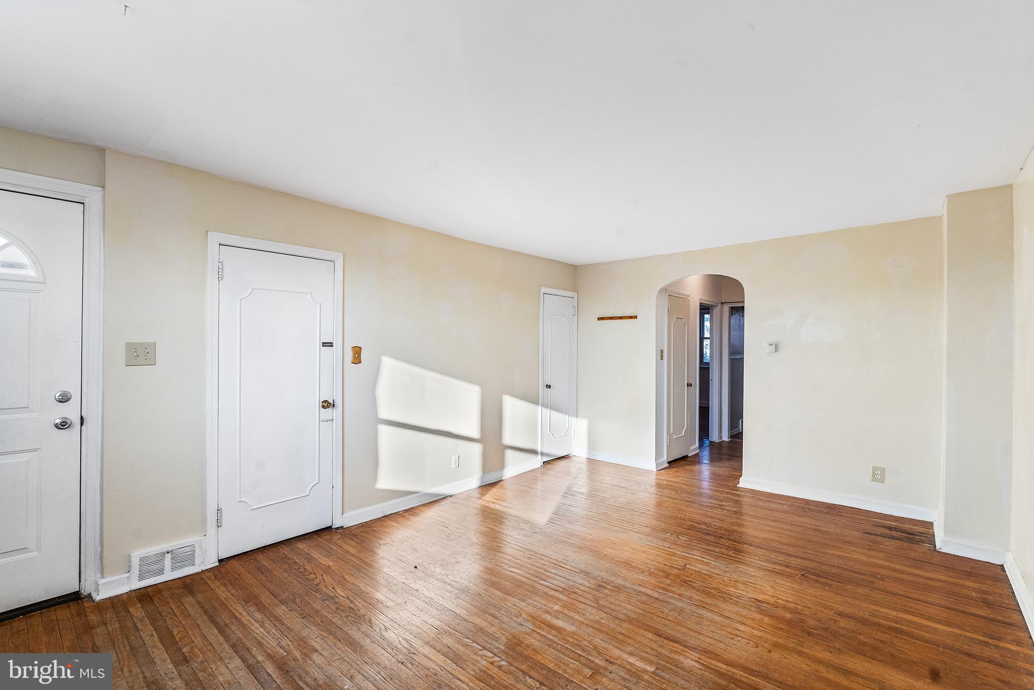 OXFORD CIRCLE - Residential Income