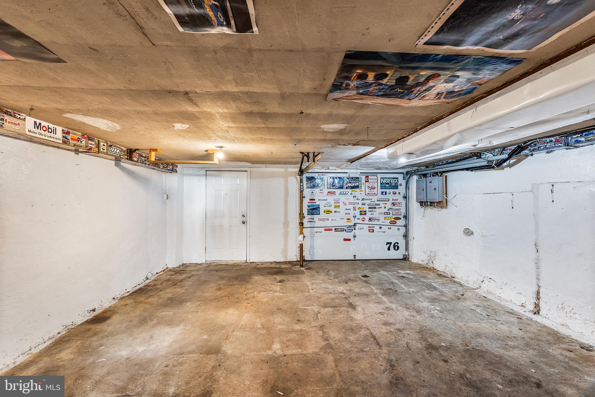 OXFORD CIRCLE - Residential Income