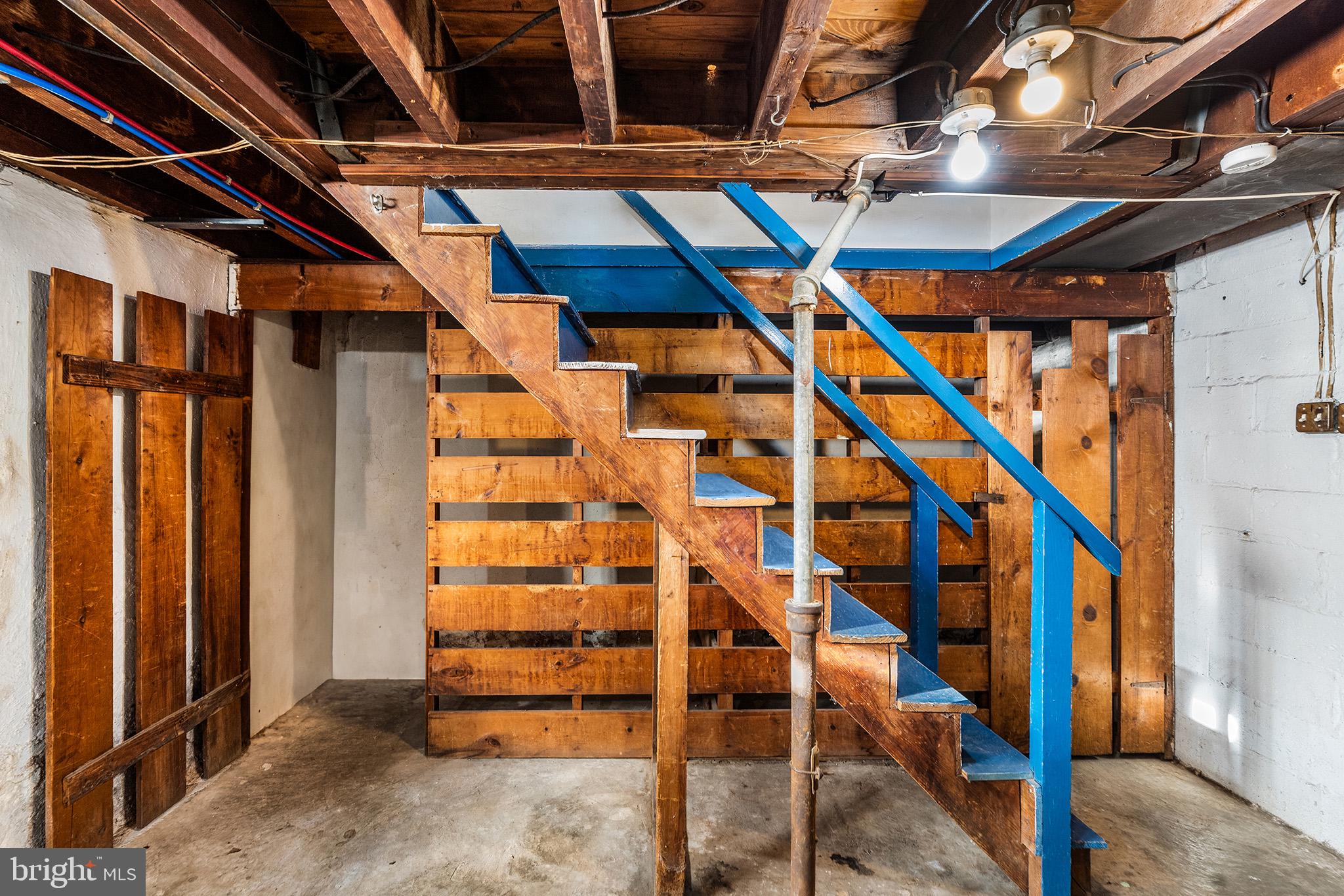 OXFORD CIRCLE - Residential Income