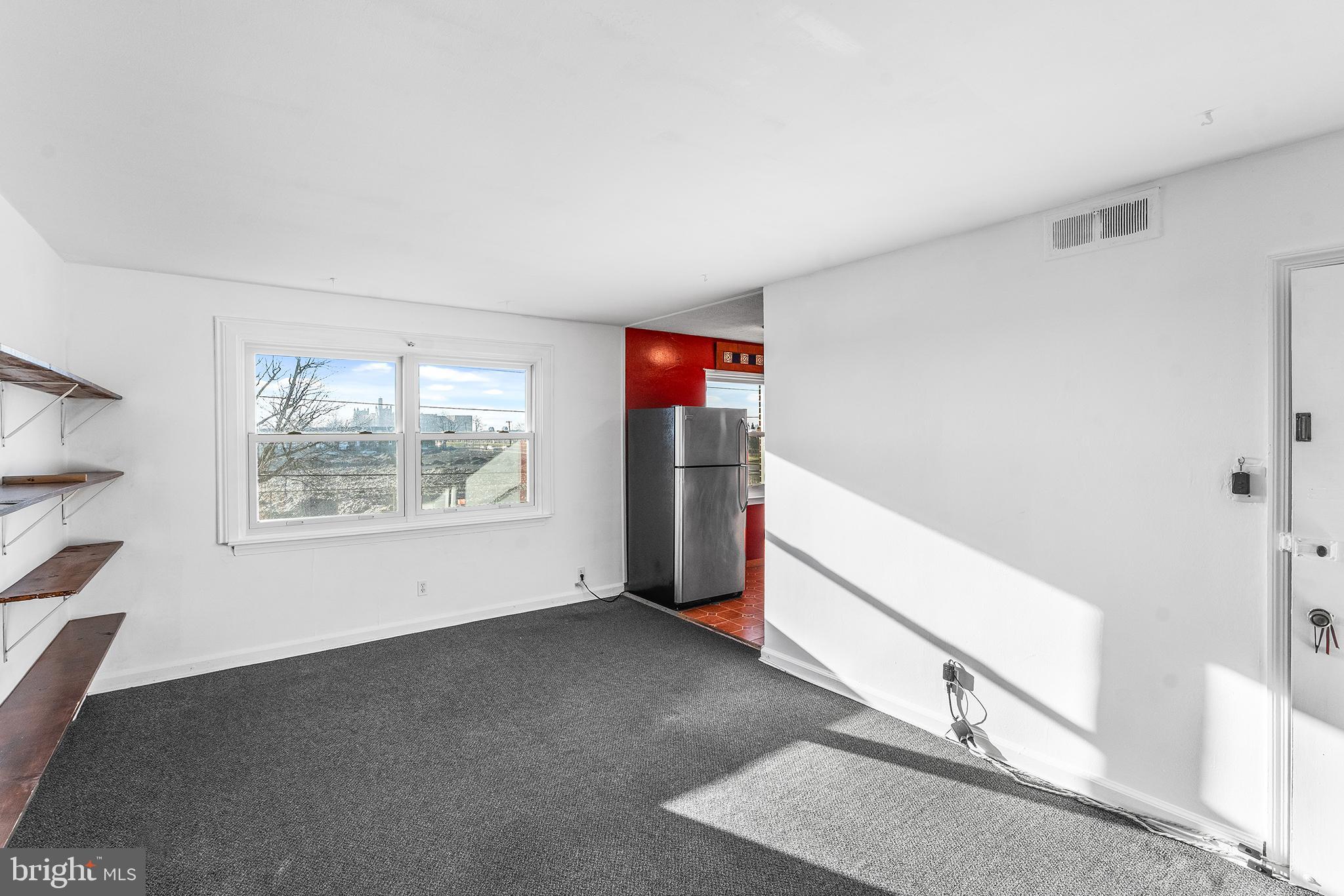 OXFORD CIRCLE - Residential Income