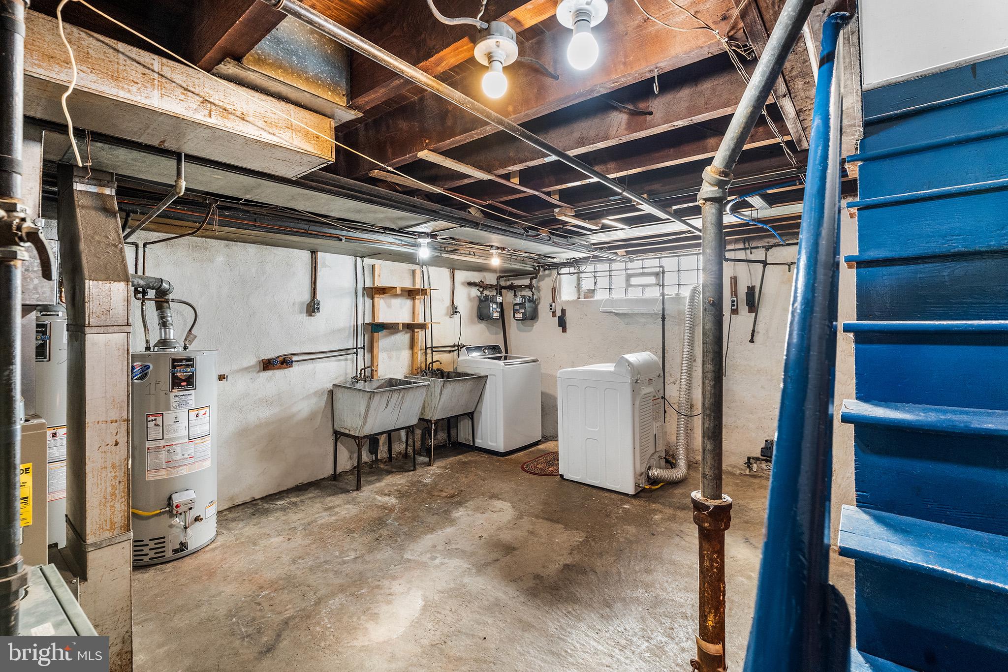 OXFORD CIRCLE - Residential Income