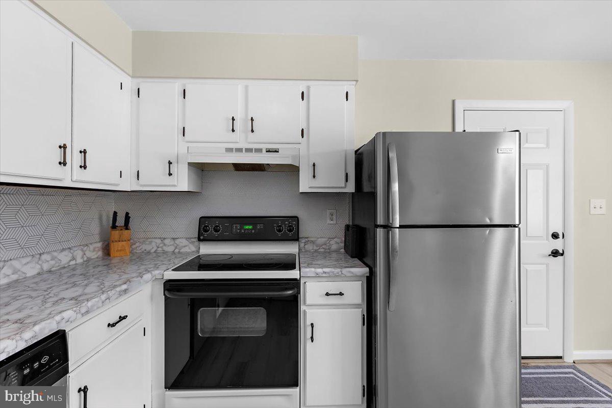 QUEENS PARK - Residential