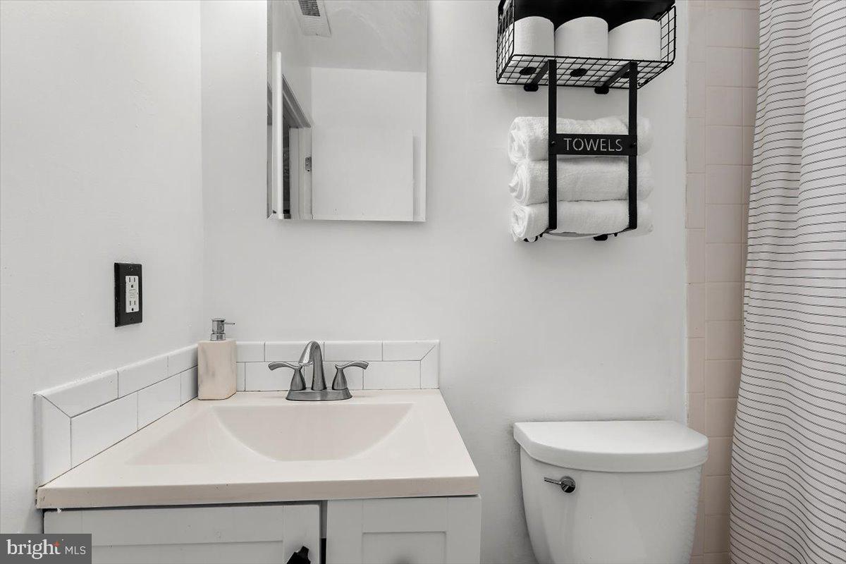 QUEENS PARK - Residential