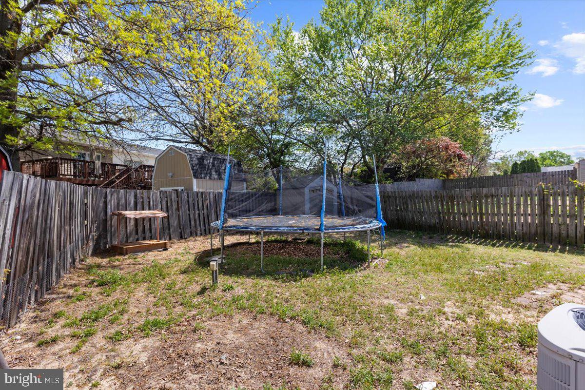 QUEENS PARK - Residential