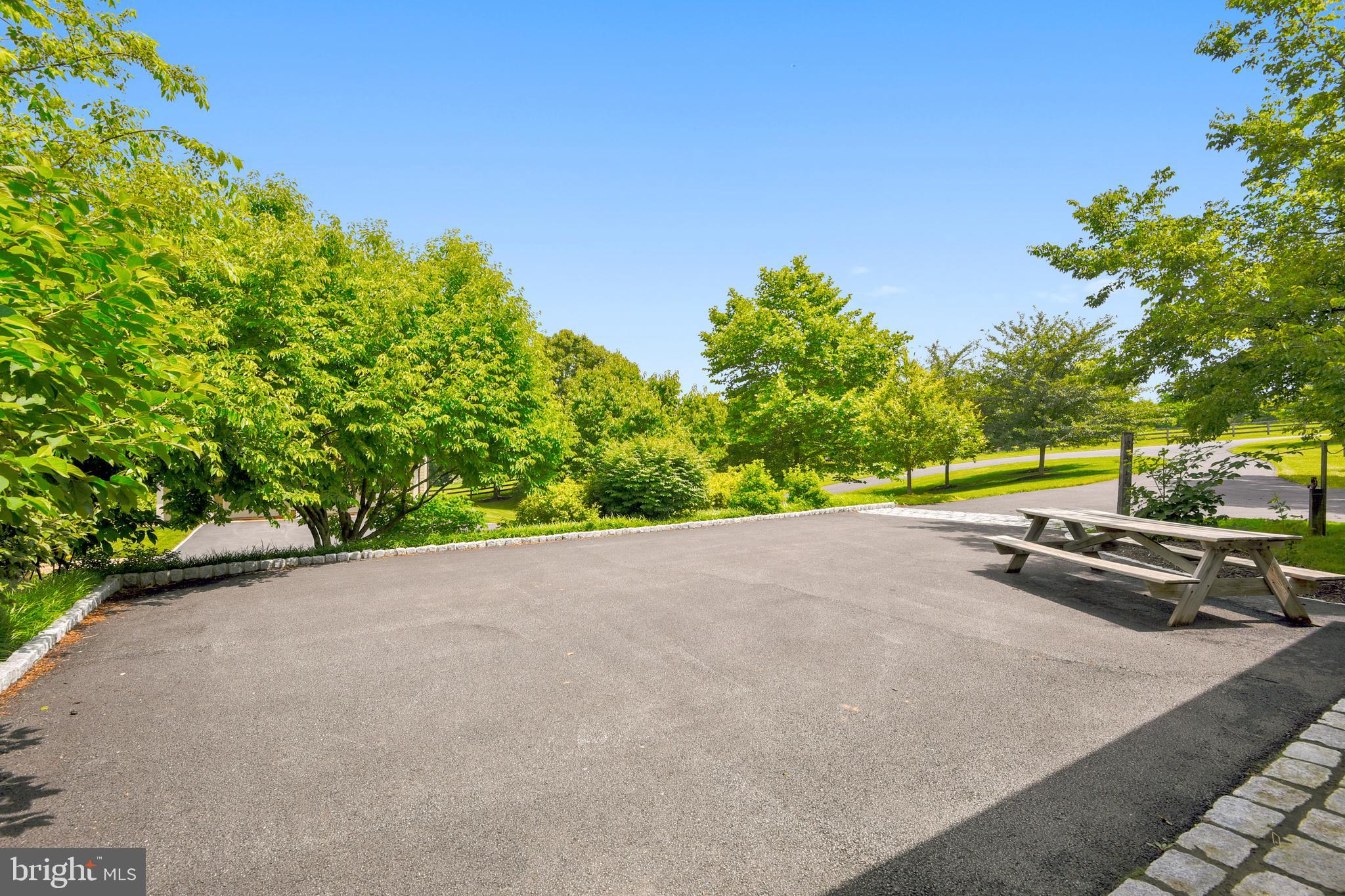 MONKTON - Residential