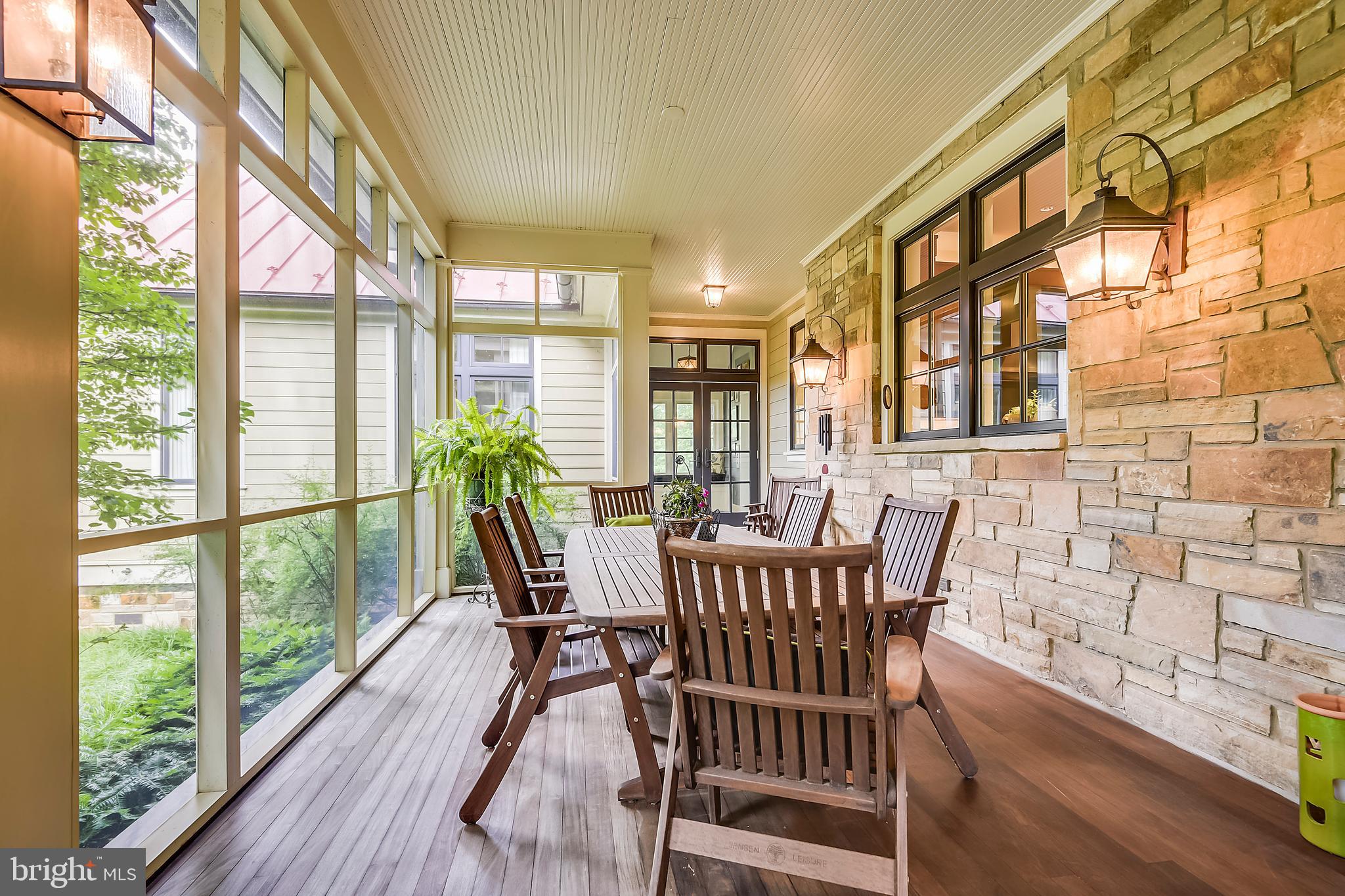 MONKTON - Residential