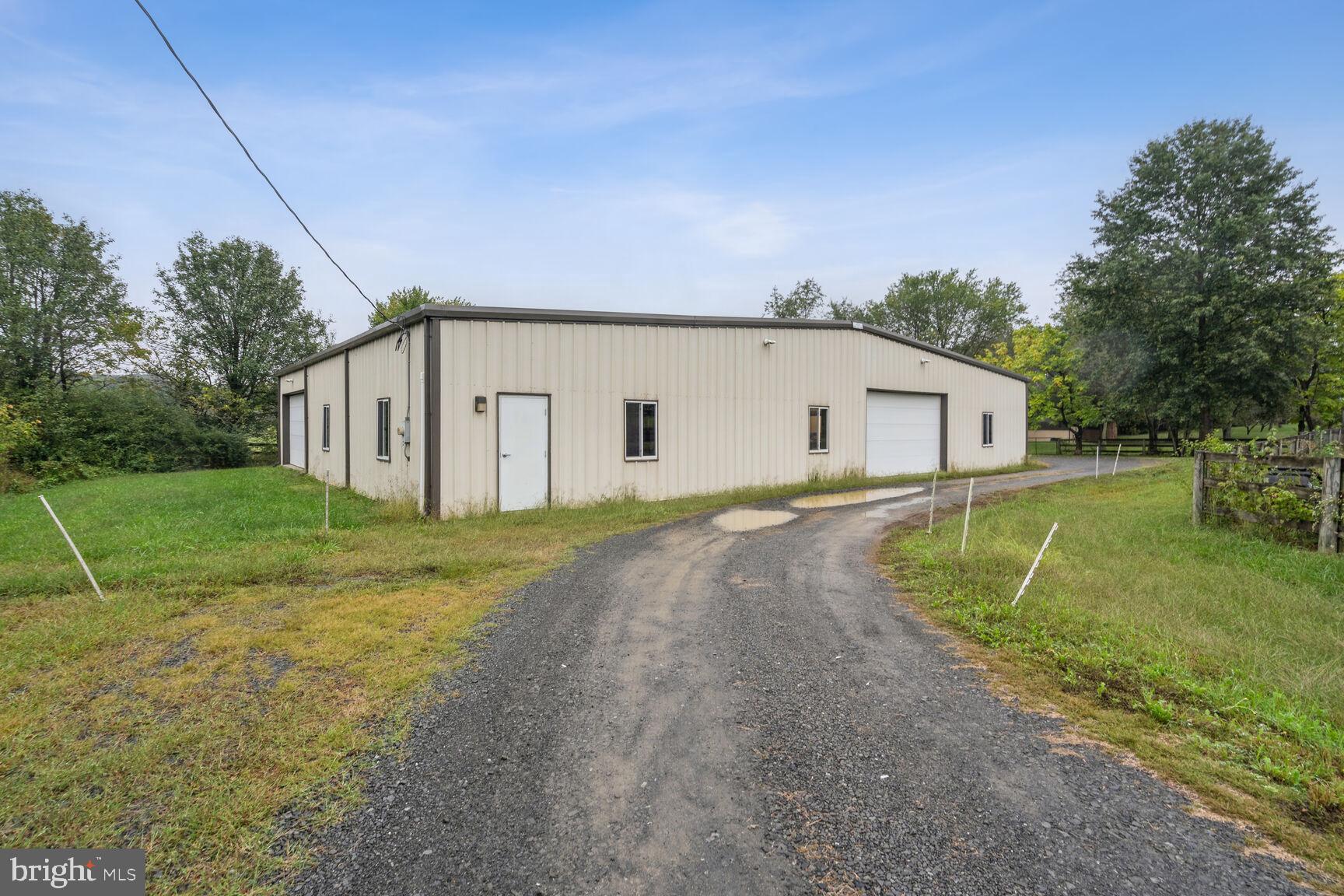 WHITEGATE ACRES - Land