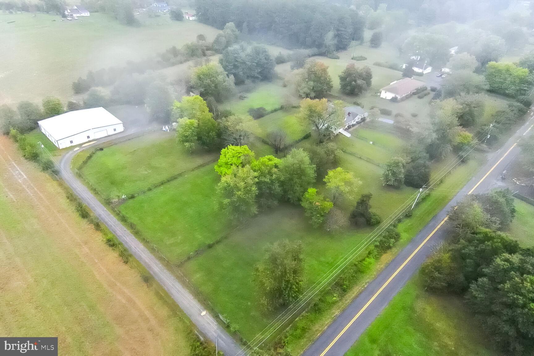 WHITEGATE ACRES - Land
