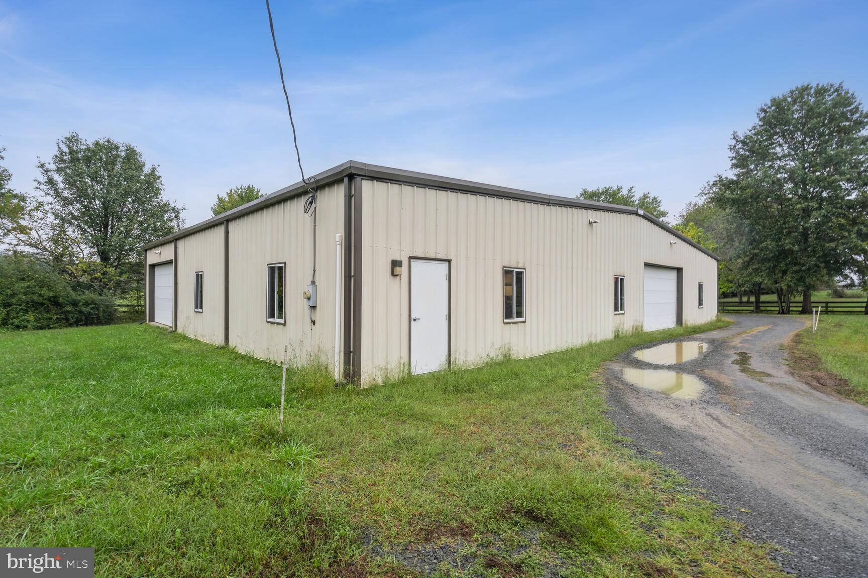 WHITEGATE ACRES - Land