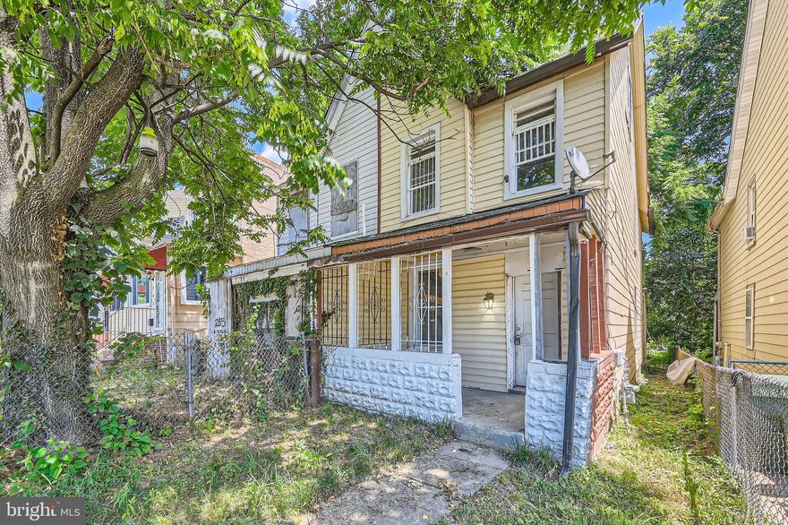 Multiple offers received. Highest and best due by Monday at 4 PM. Wow! This is an awesome investment deal. Easily pick this up and add it to your portfolio. End of group Rowhome is ready for your contractors to begin work. This home has a lot of character and will be attractive to potential renters once it’s fixed up and rent-ready. First level has hardwood floors and a modern open concept layout. You have a large living room and dinning room combo. The kitchen is a good size and will be useful for your tenants. Upstairs you have a large main bedroom and two additional rooms along with a full bath. You also get a lot of storage space in the attic area. The unit has a fenced rear yard and is perfect for most renters needs. What’s not to love?! The home is build-out ready so schedule your tour today and come experience this amazing property! Love it or leave it with our 12-month ‘Buy it Back or Sell it for Free’ guarantee!* Do you have a home/rental to sell? Buy this investment and we will buy yours for cash!* Schedule a tour right now!