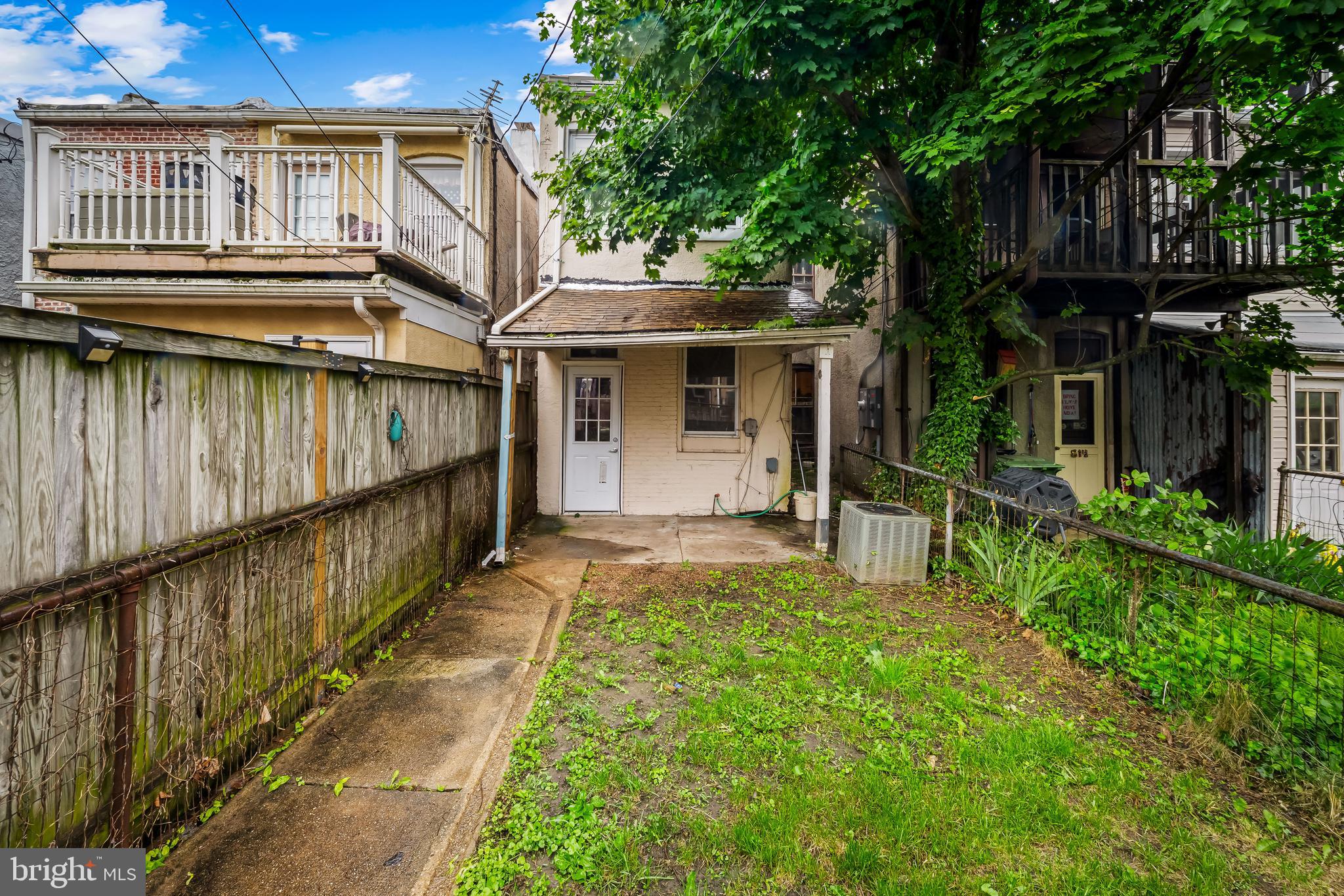 HAMPDEN HISTORIC DISTRICT - Residential