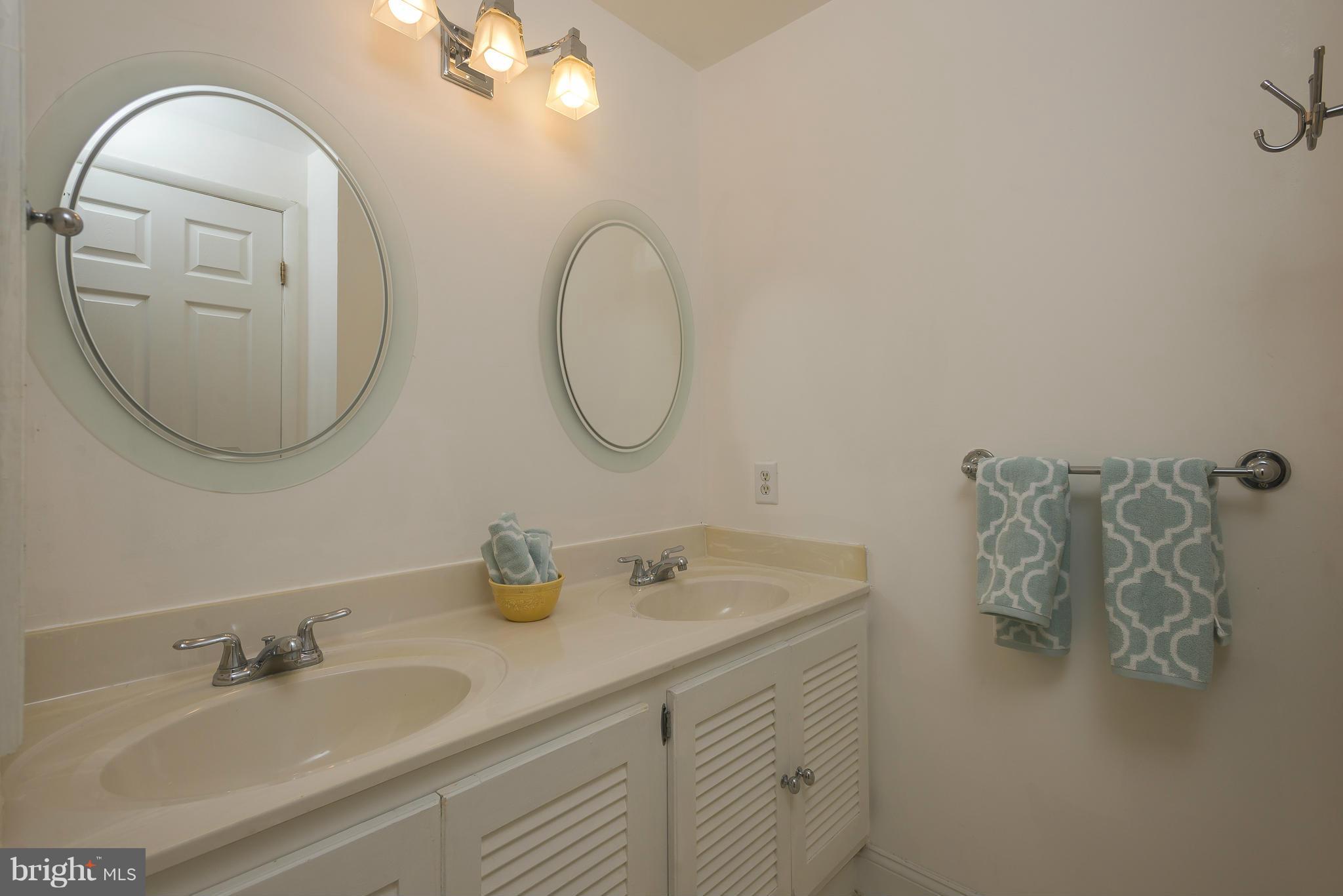 LONGFELLOW - Residential