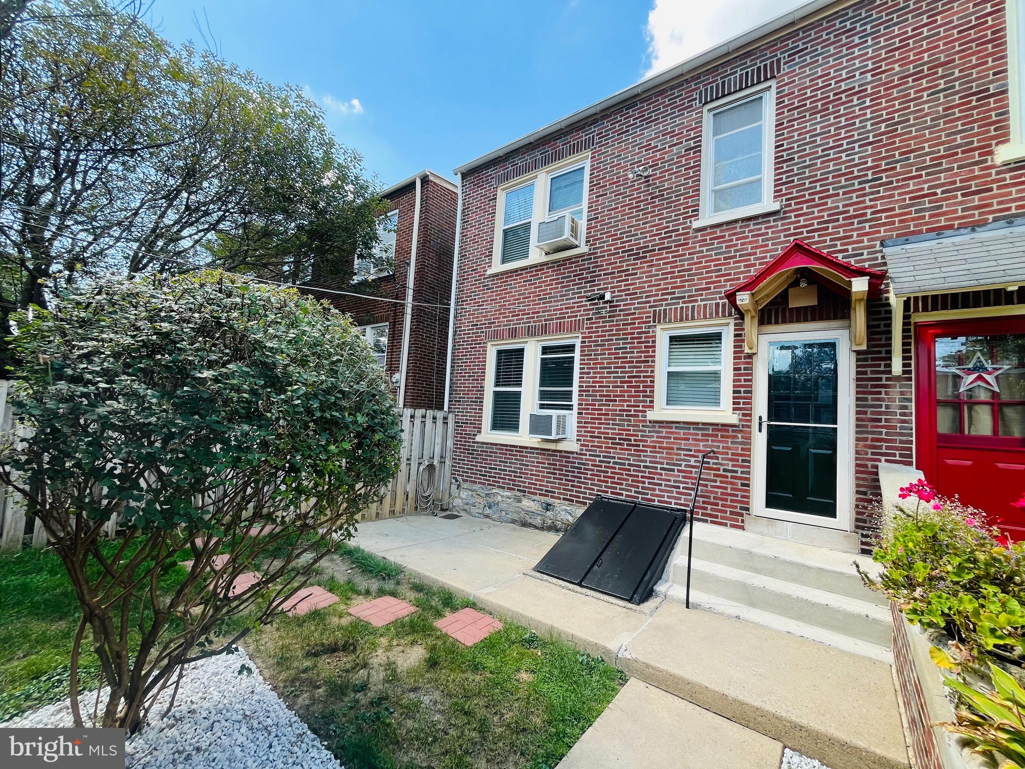 LANCASTER - Residential