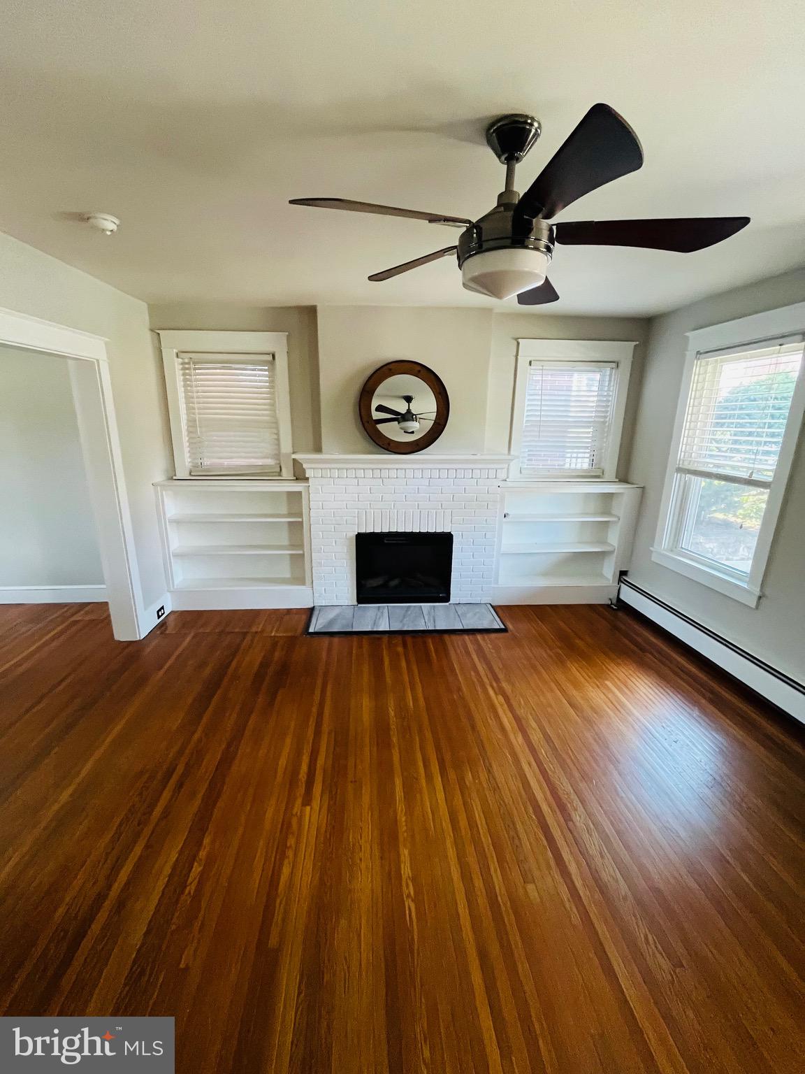 LANCASTER - Residential