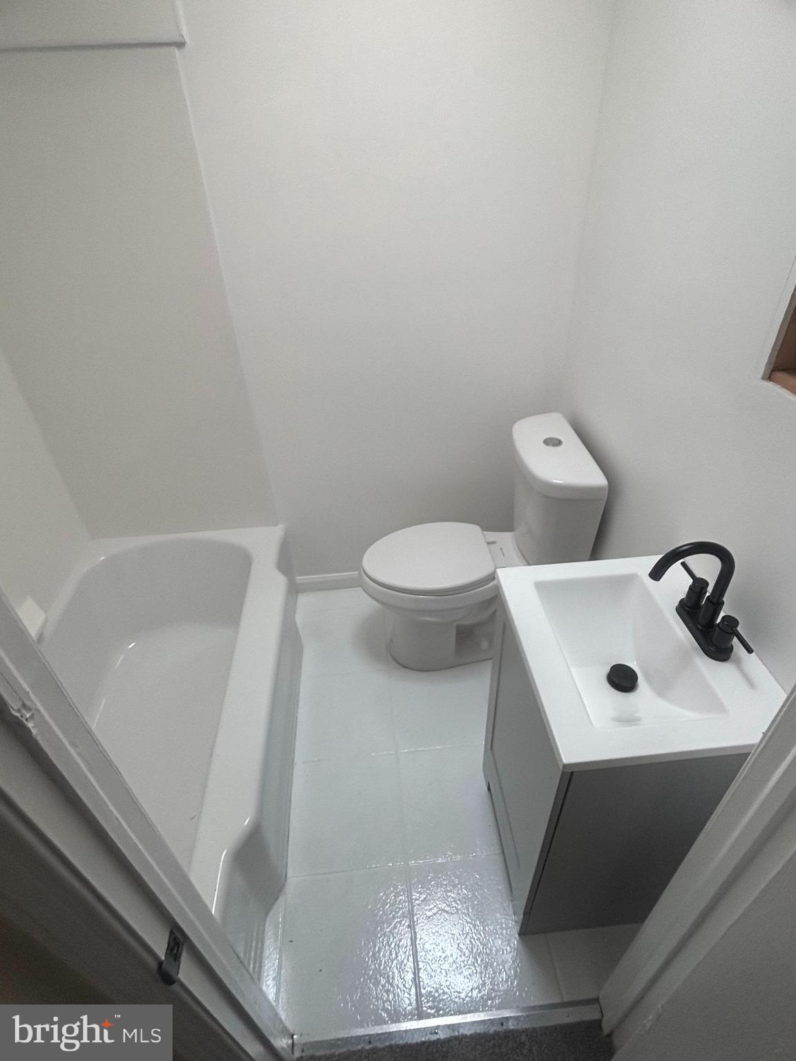 EASTFIELD - Residential Lease