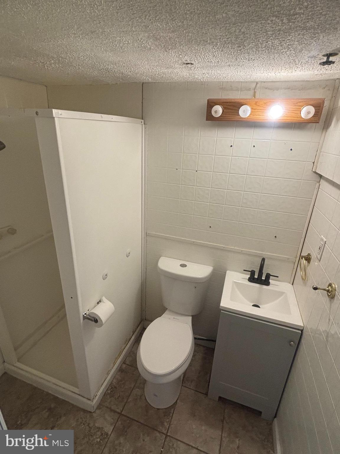 EASTFIELD - Residential Lease