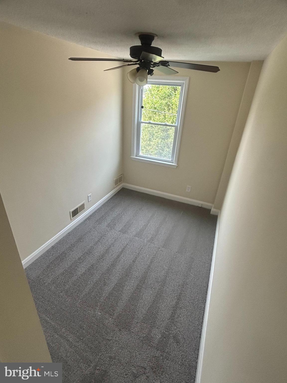 EASTFIELD - Residential Lease