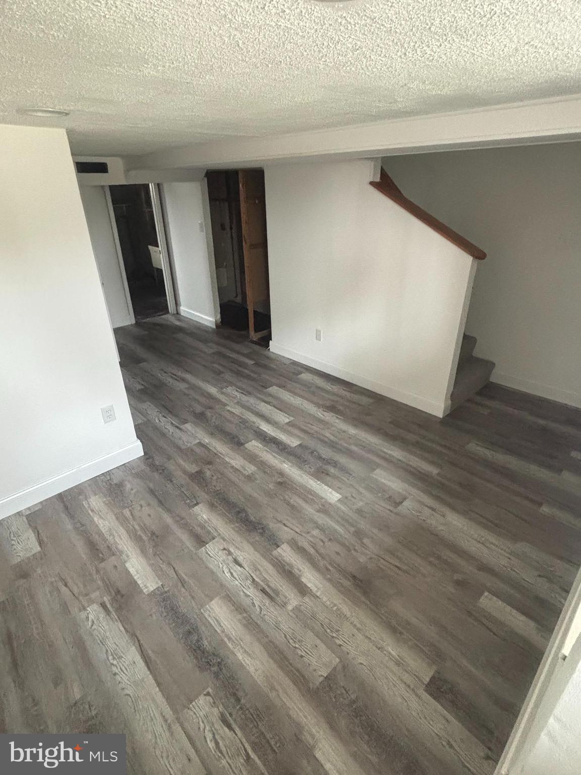 EASTFIELD - Residential Lease