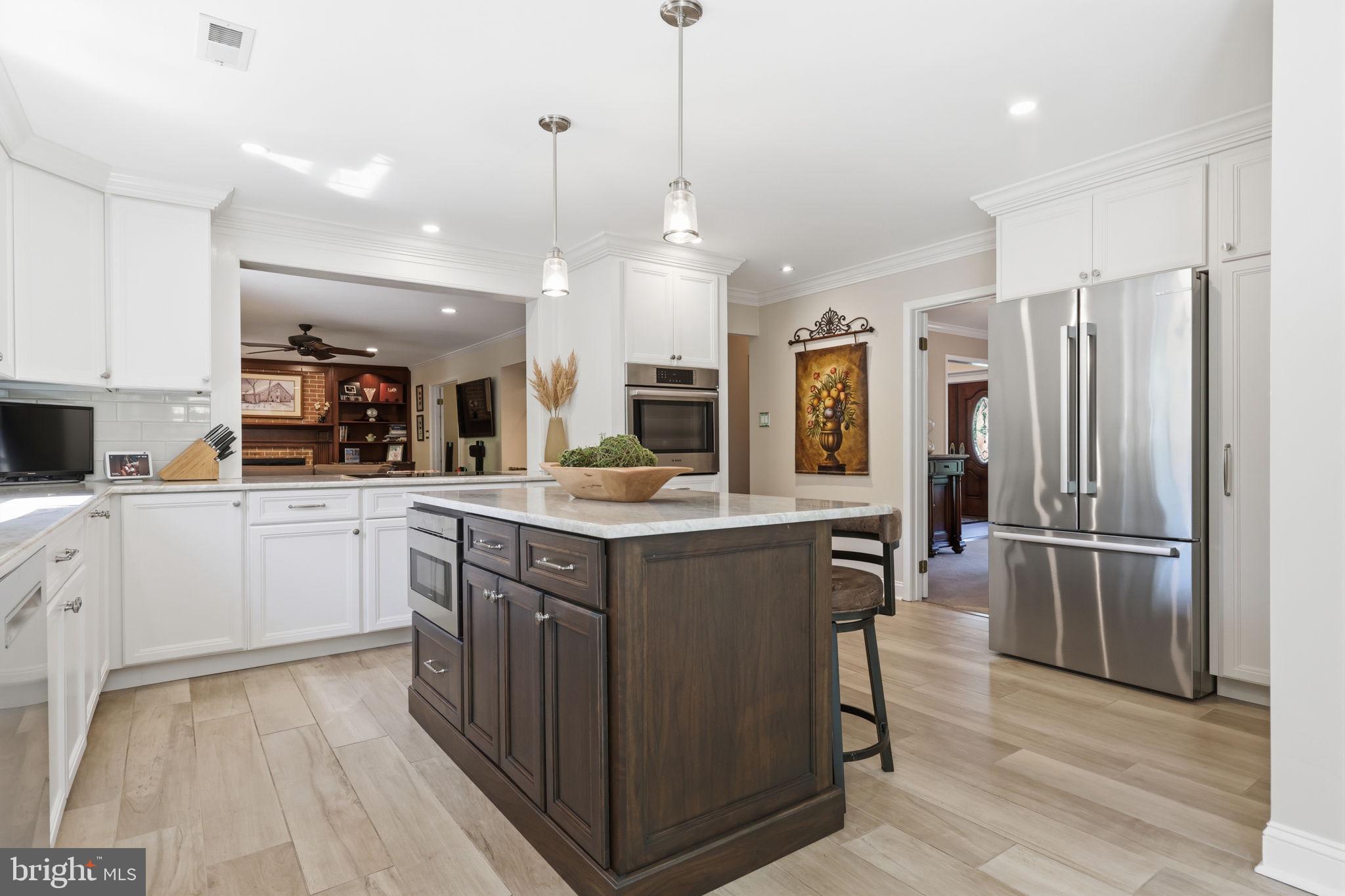 DOYLESTOWN CROSSIN - Residential