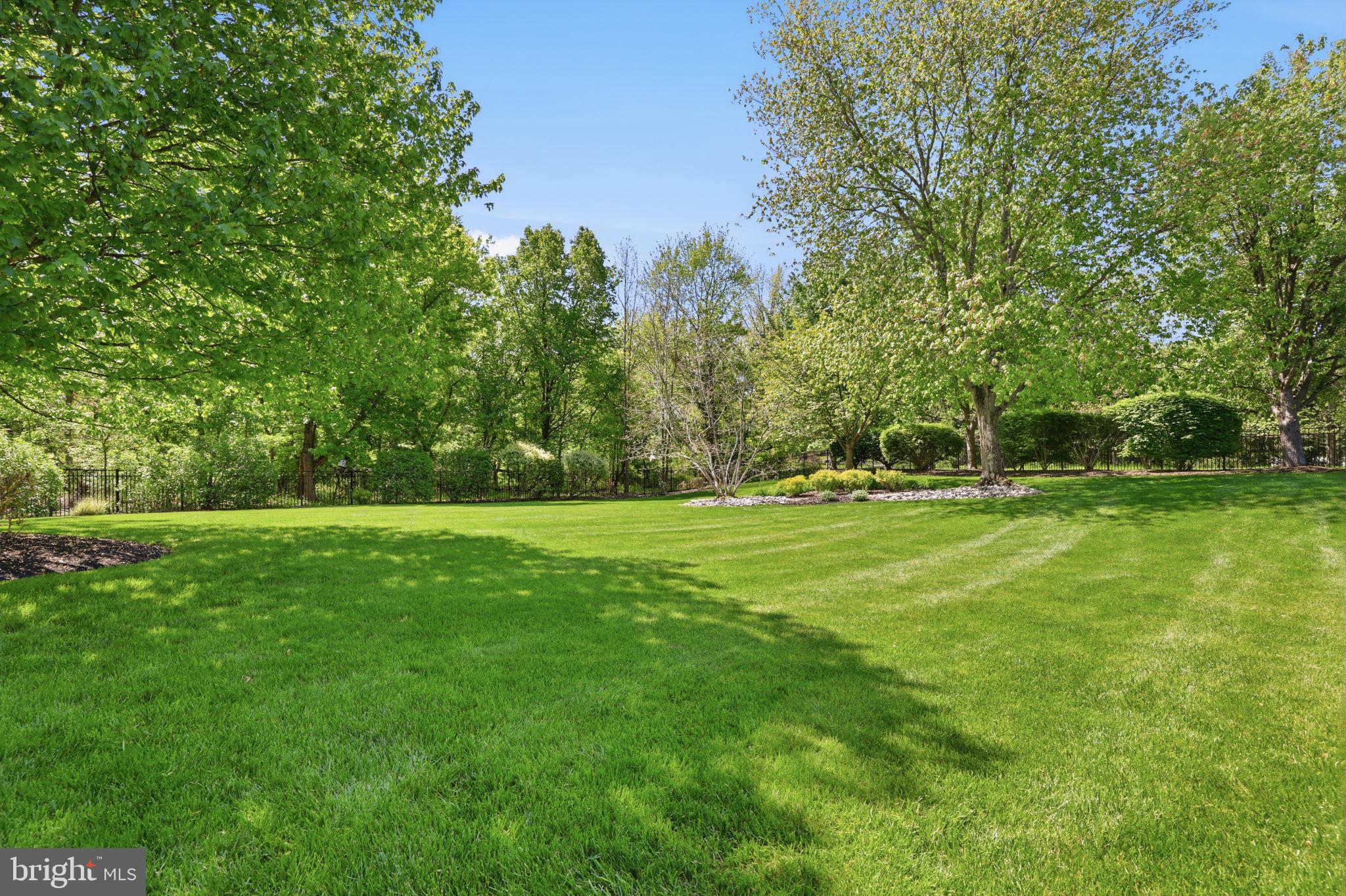DOYLESTOWN CROSSIN - Residential