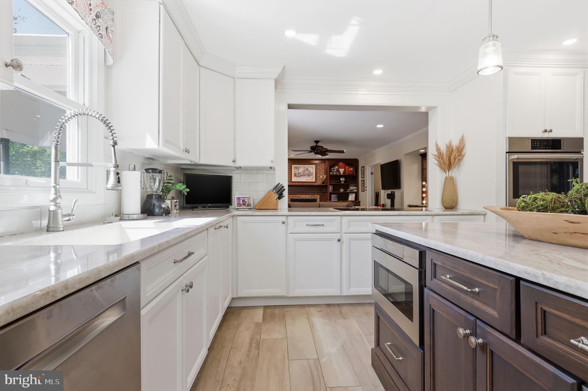 DOYLESTOWN CROSSIN - Residential