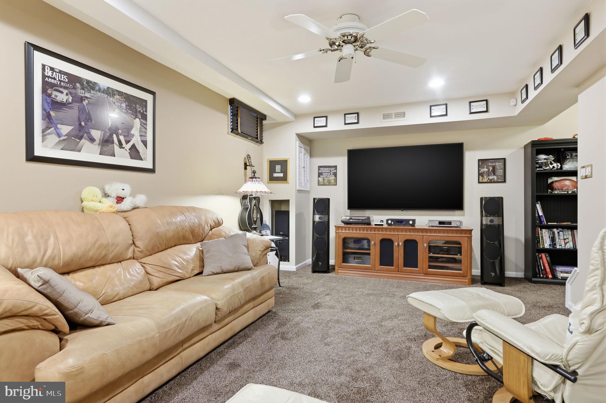 DOYLESTOWN CROSSIN - Residential