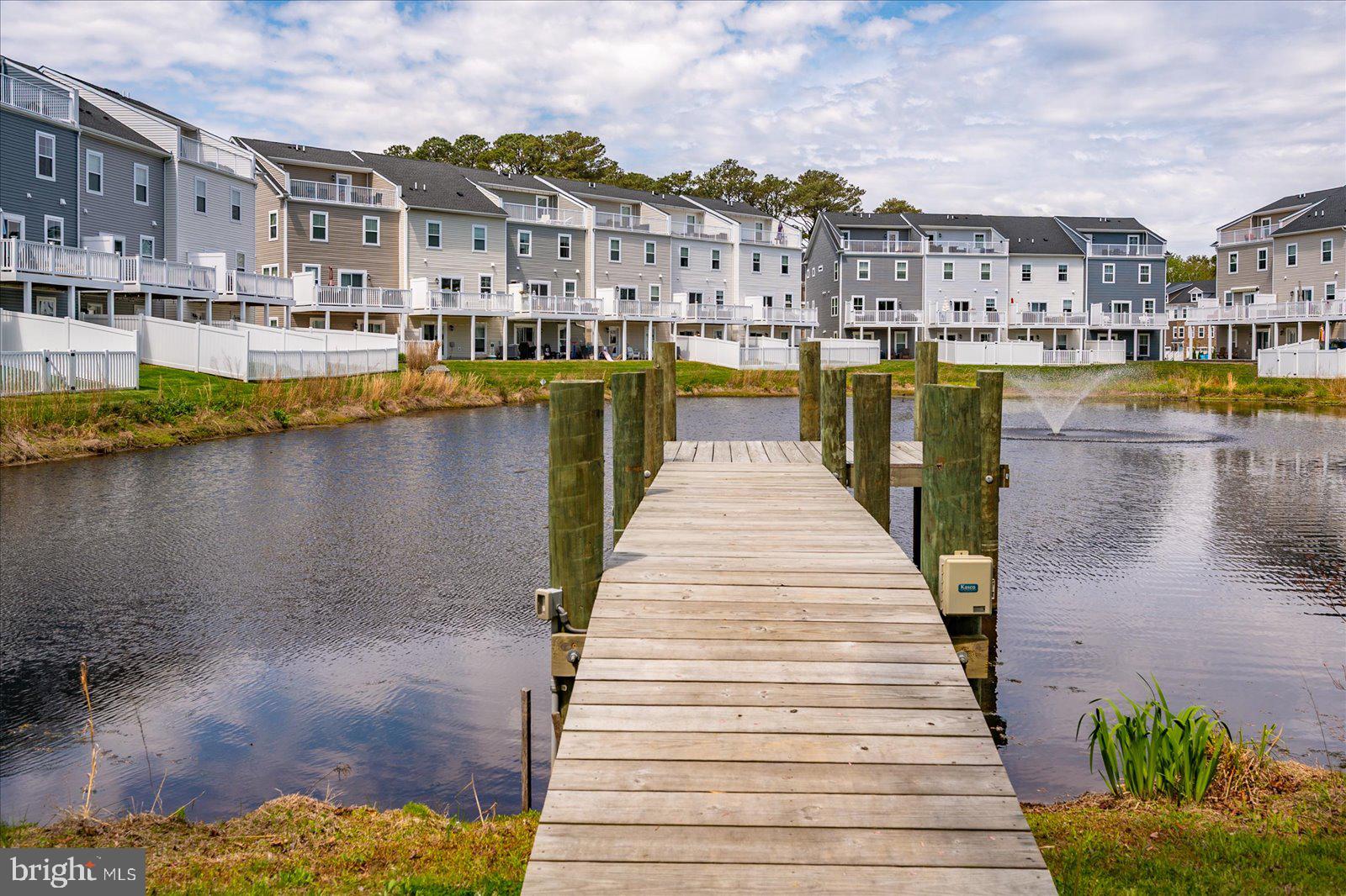 SEA OAKS VILLAGE - Residential