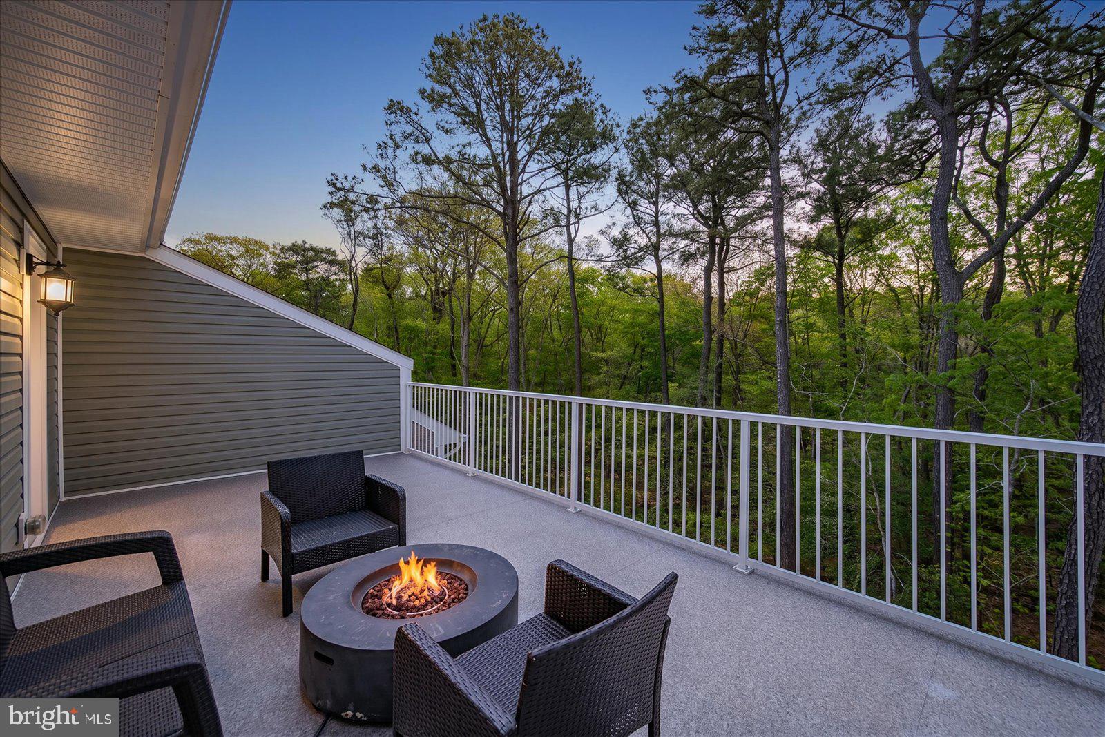 SEA OAKS VILLAGE - Residential