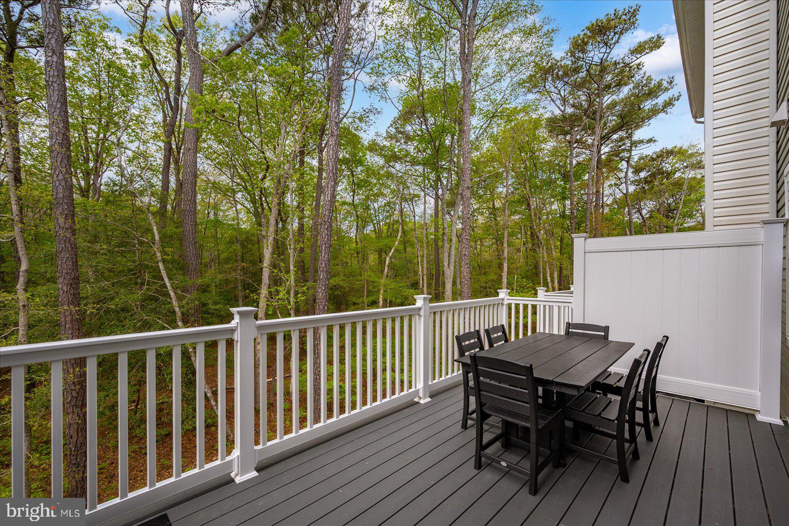SEA OAKS VILLAGE - Residential